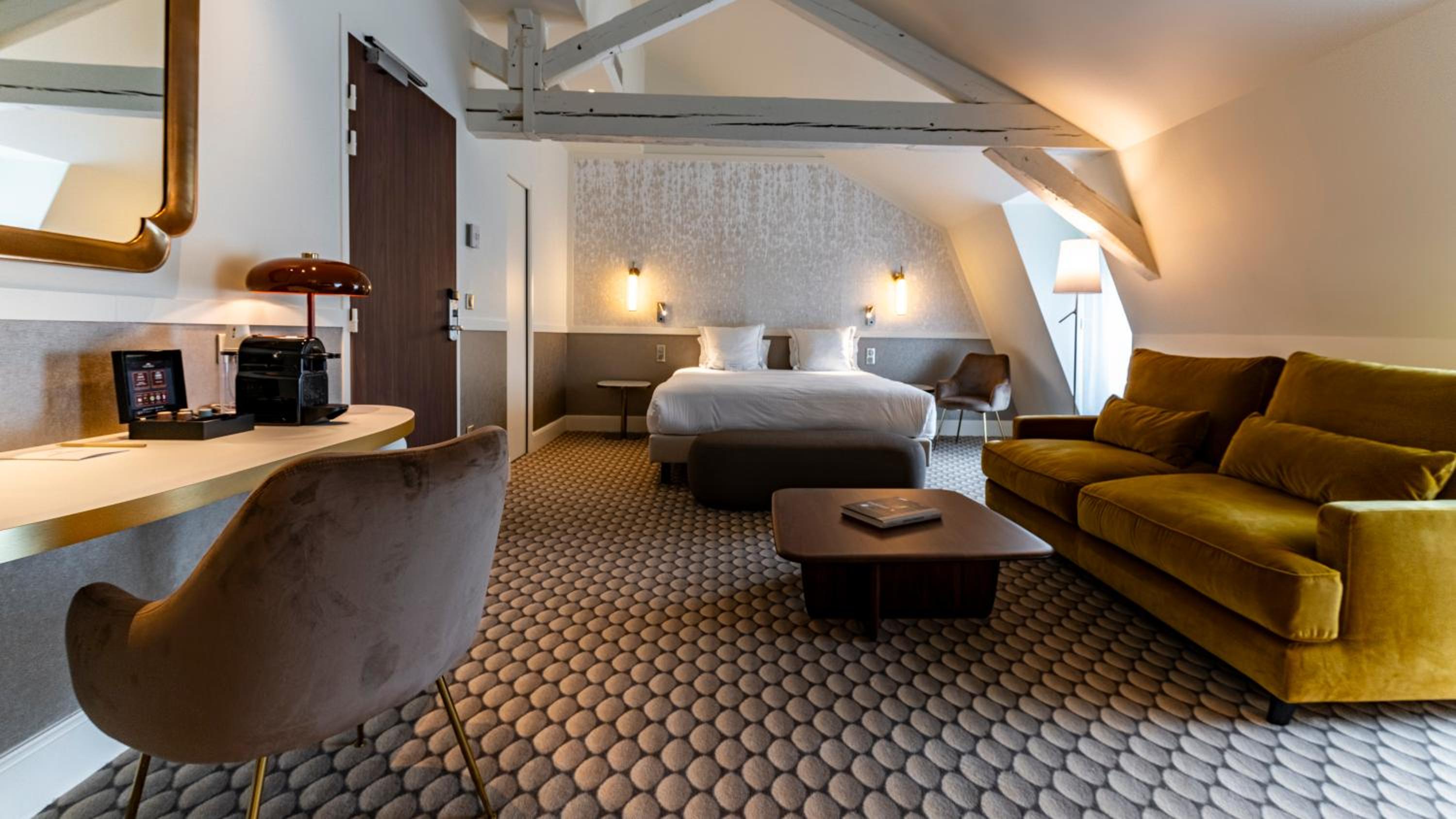 Suite with City View