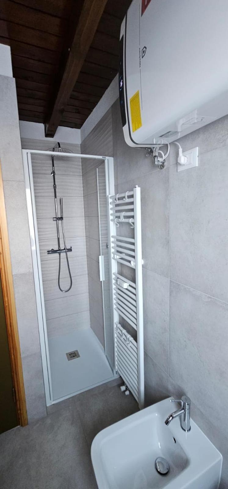 One-Bedroom Apartment with Balcony