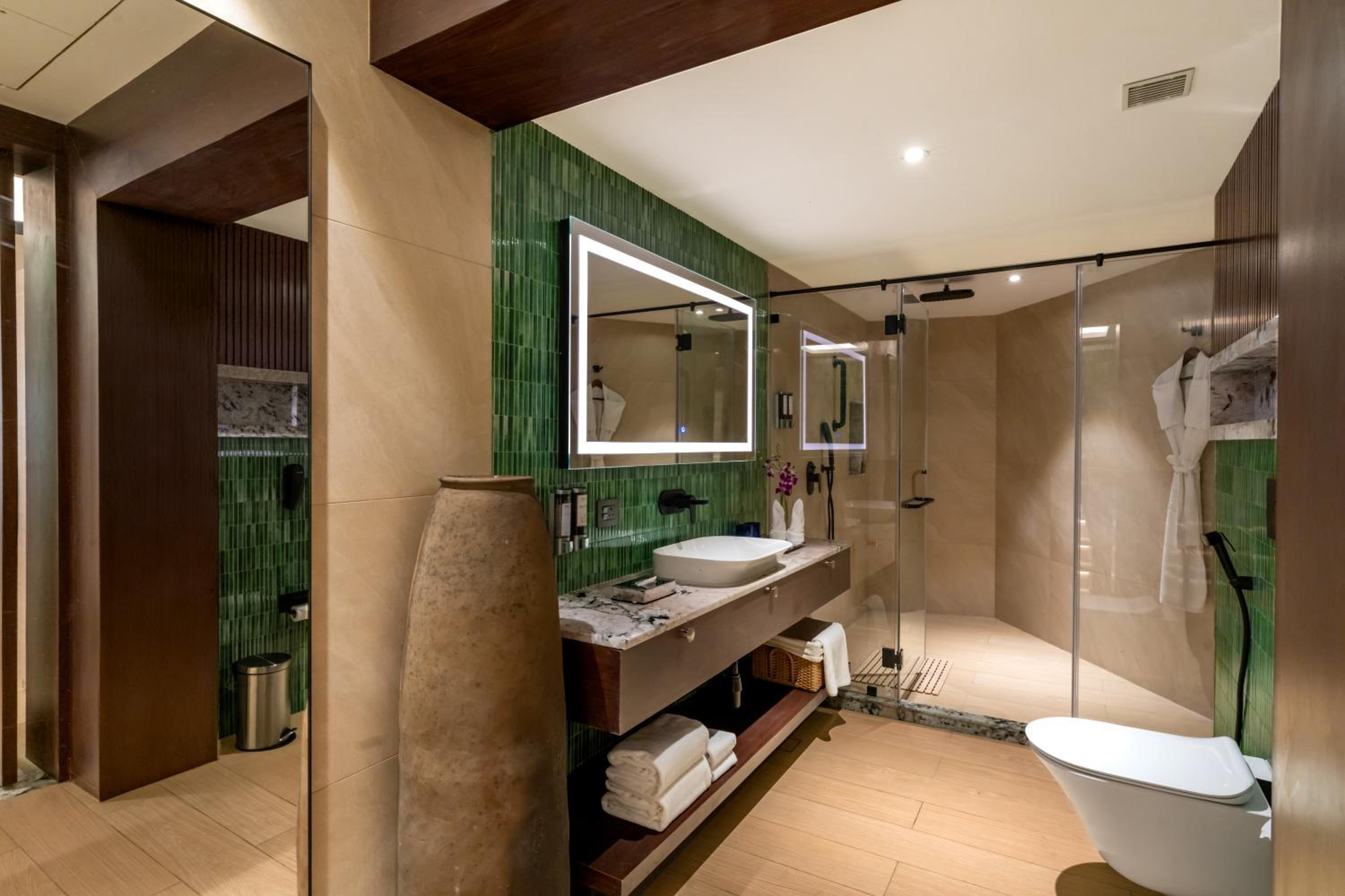 Premium Suite