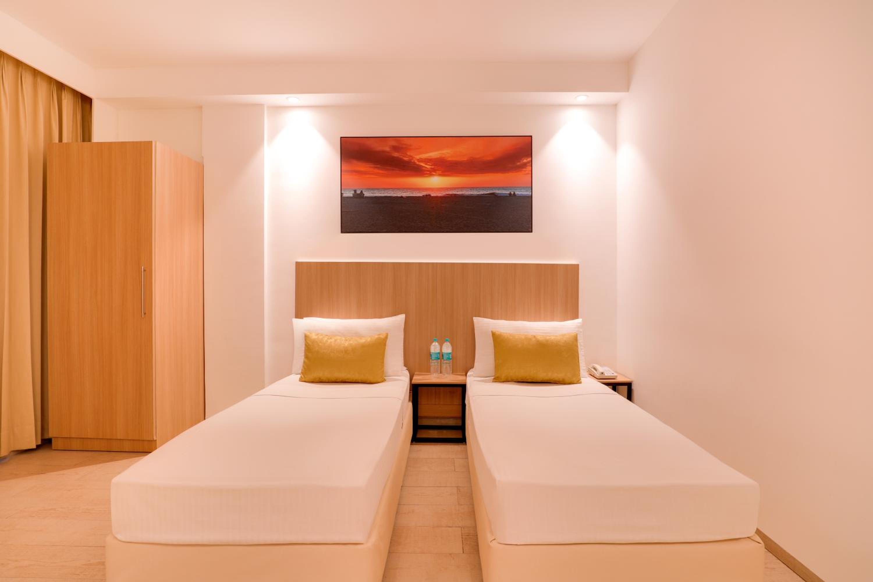 Deluxe Twin Room - Photo 7