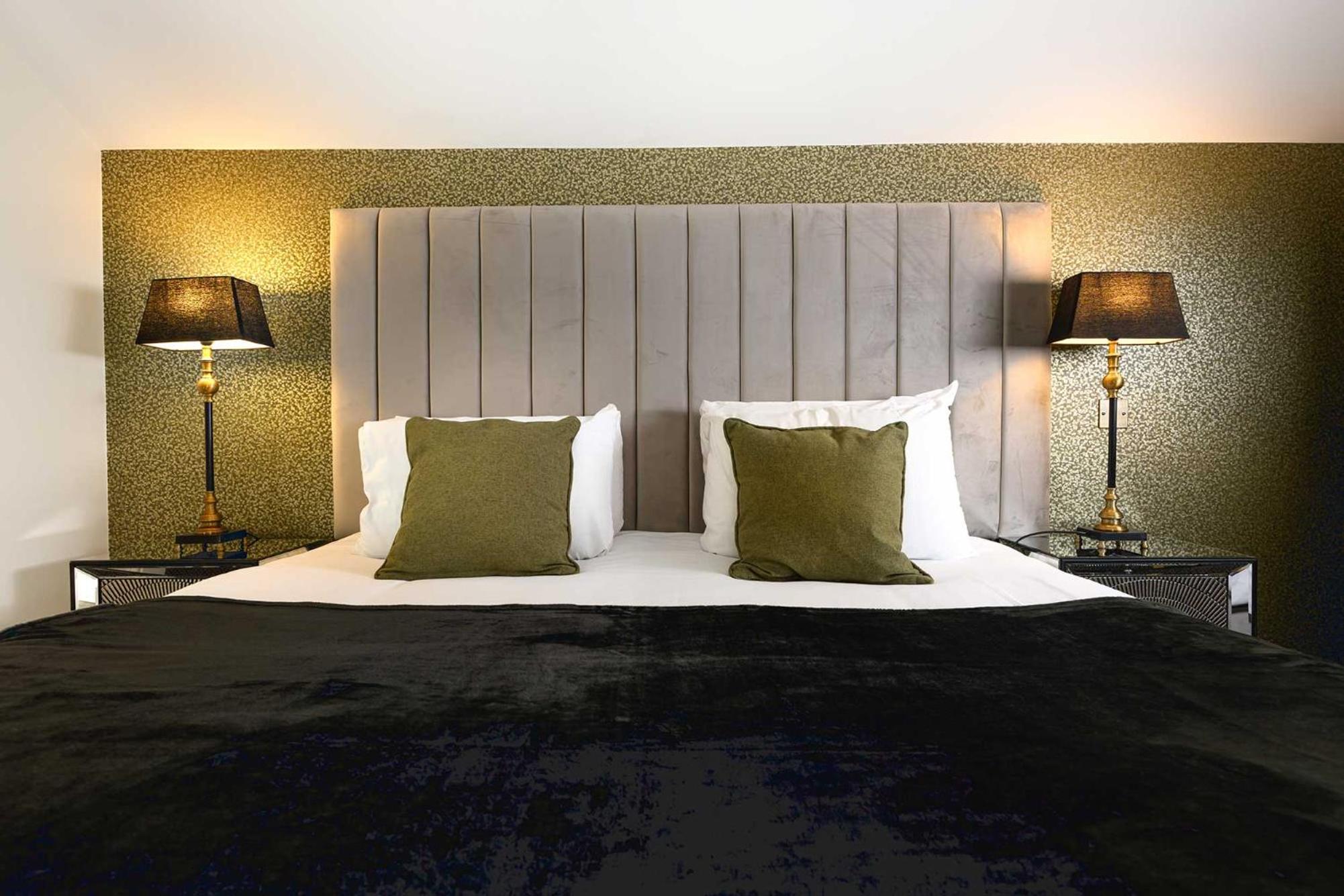 Deluxe Double Room with Bath