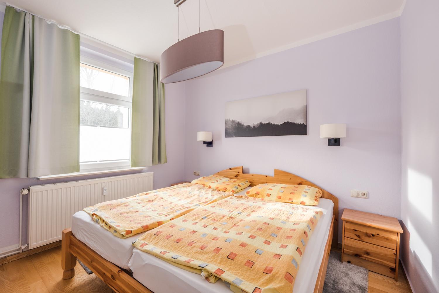One-Bedroom Apartment with Balcony and Mountain View photo 1