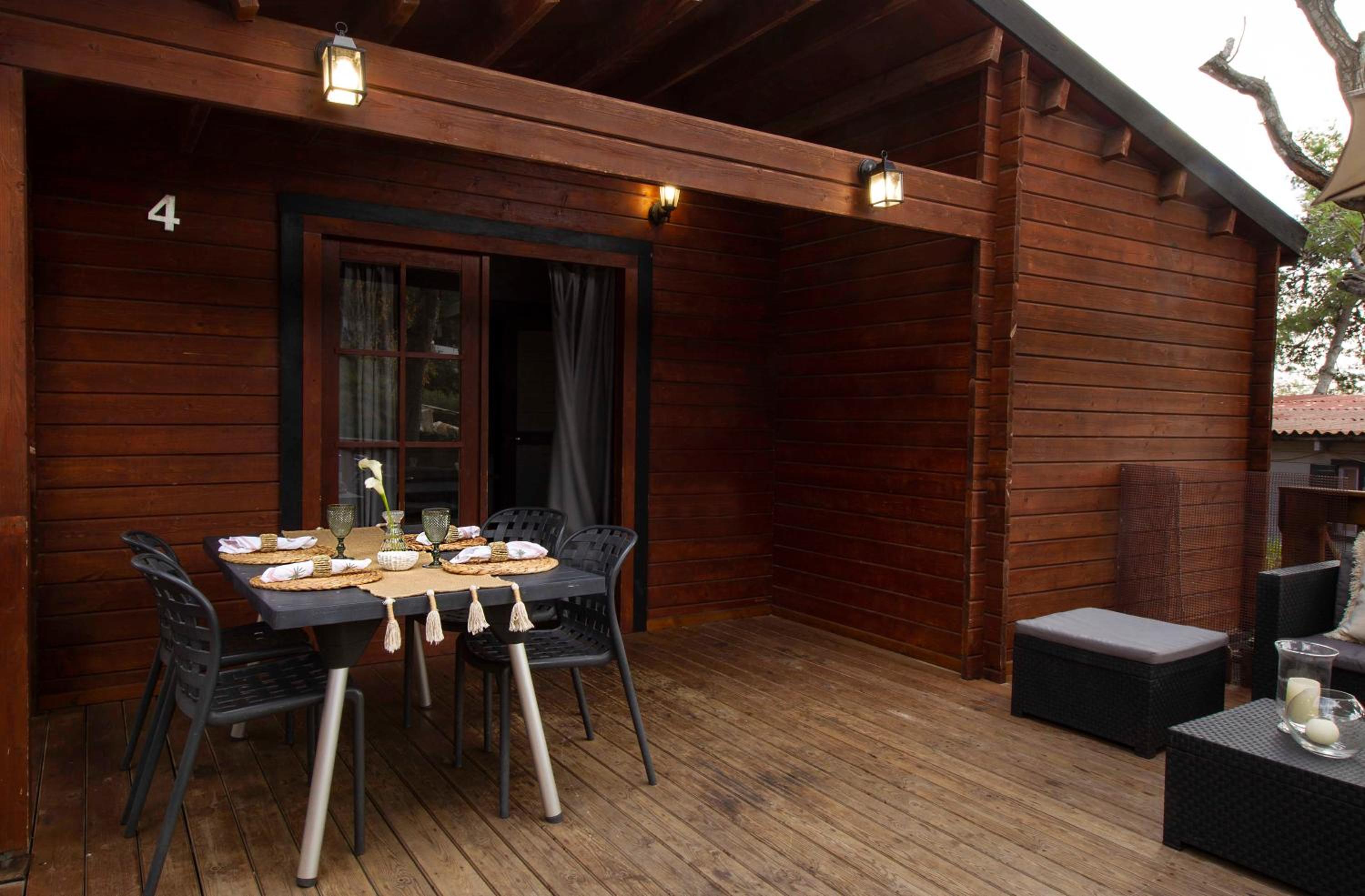 Superior Bungalow photo 2