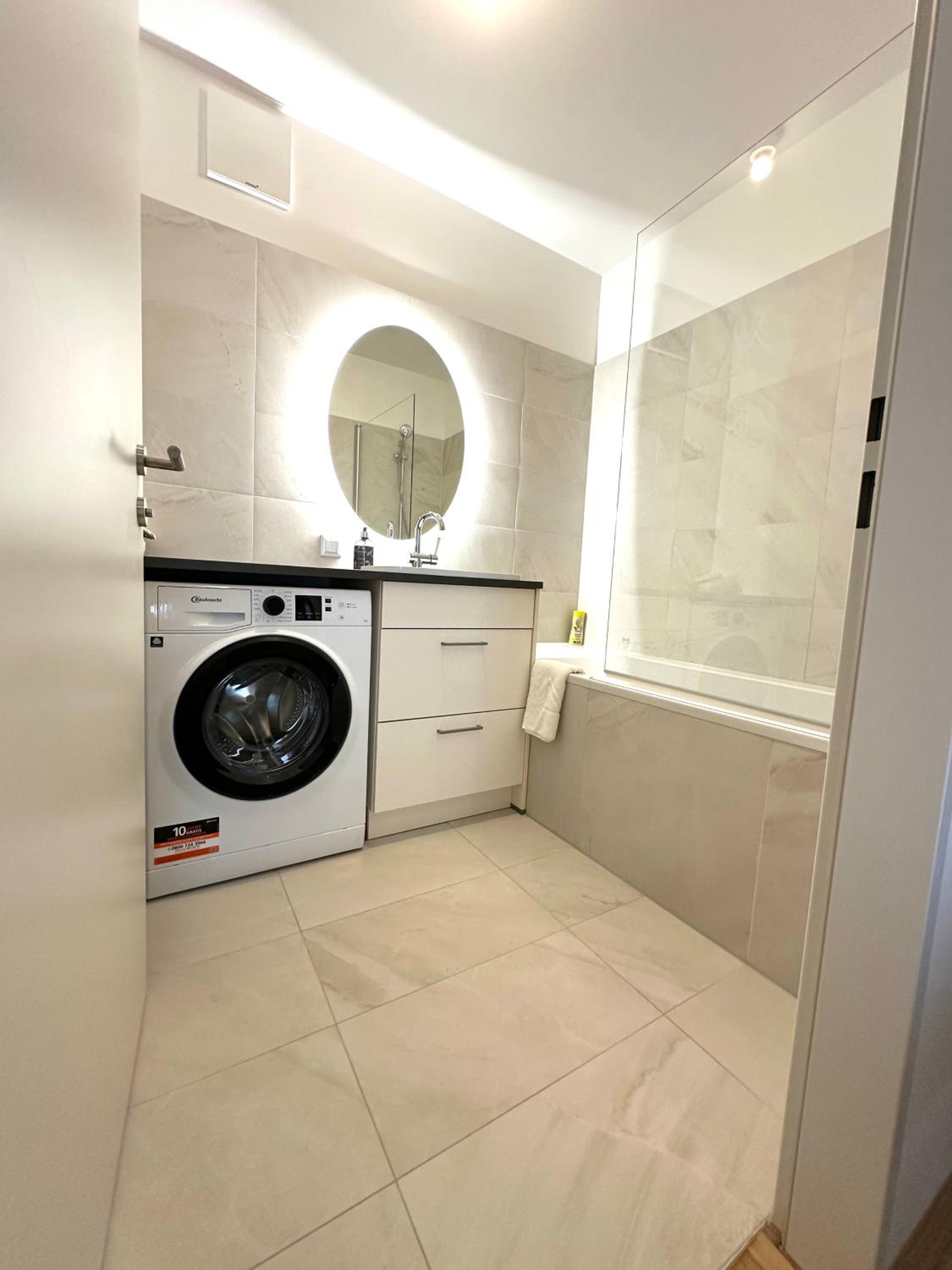 One-Bedroom Apartment with Balcony