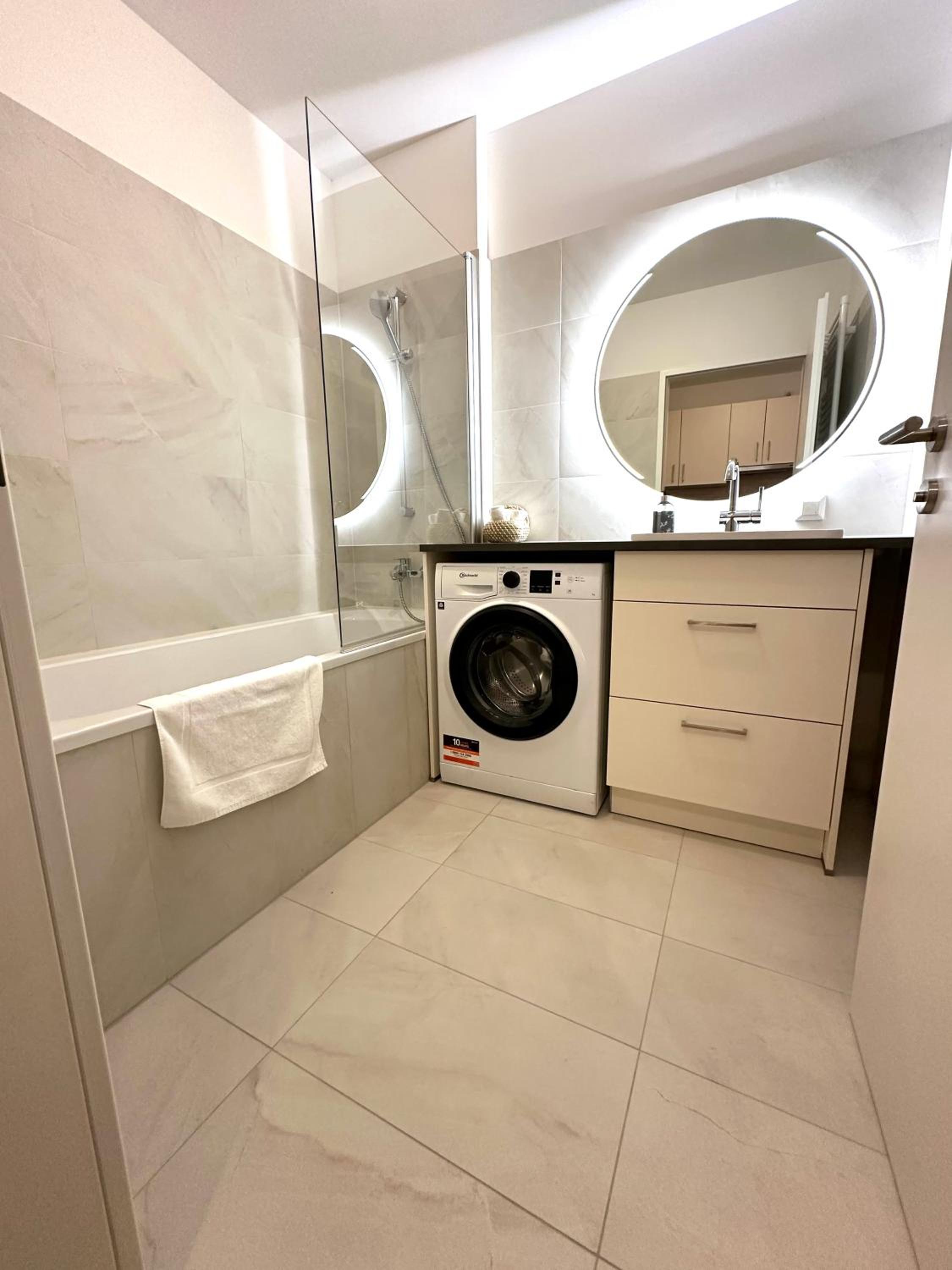 One-Bedroom Apartment with Balcony