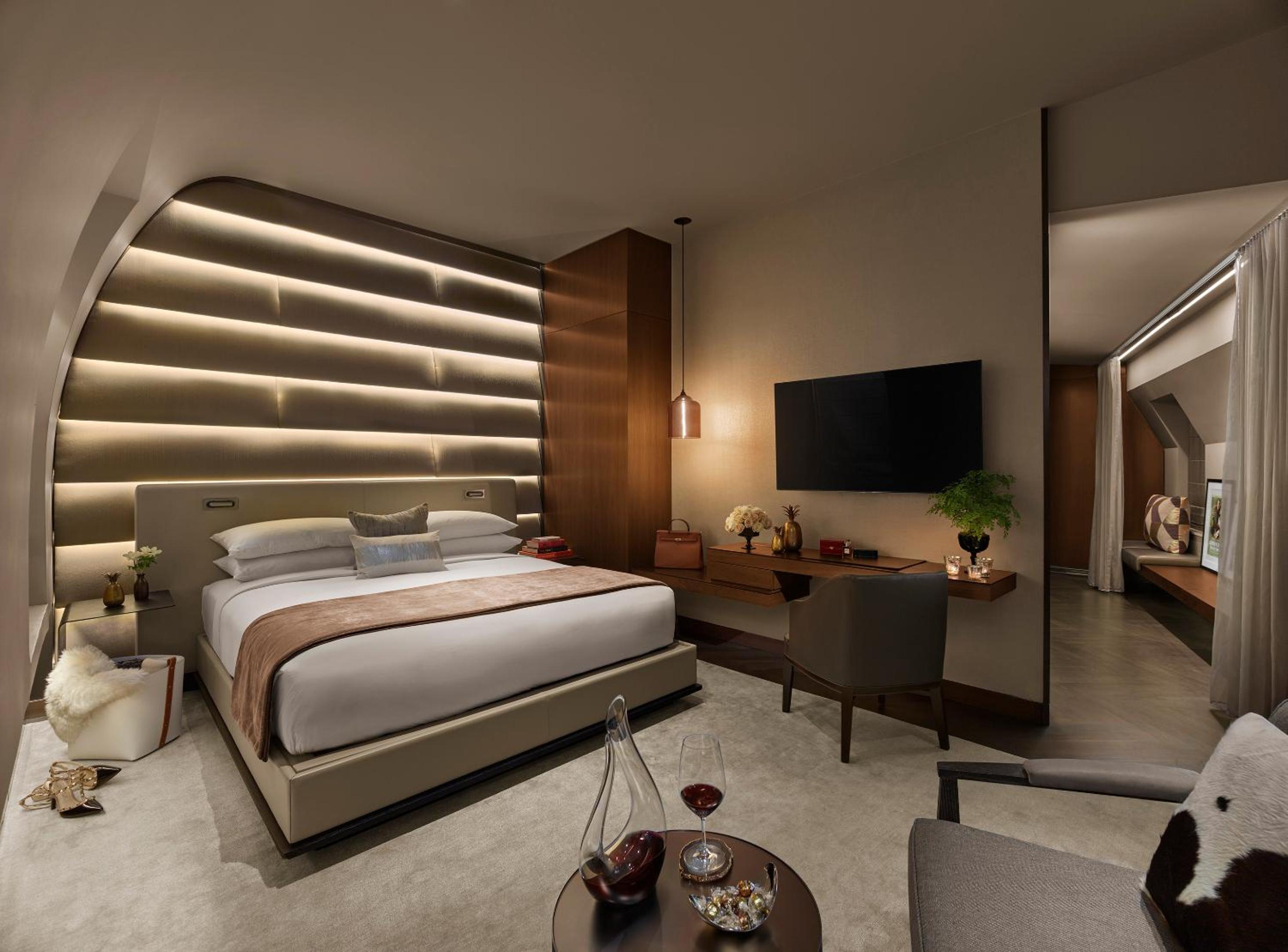 Executive Suite