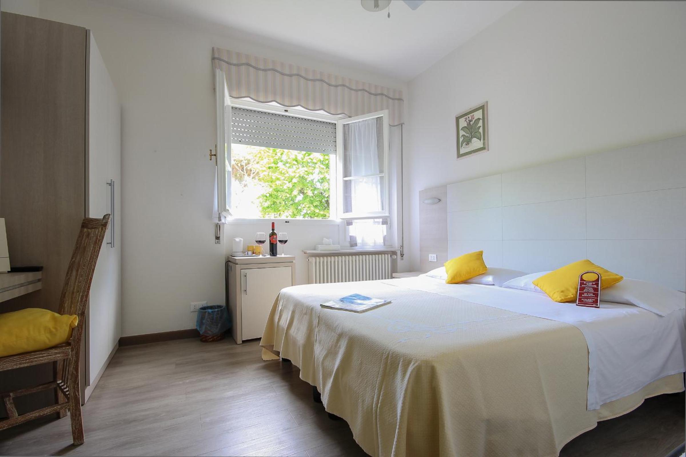 Standard Double Room photo 1