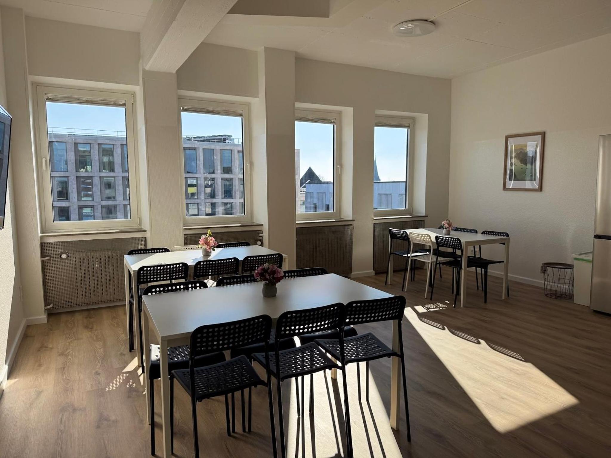 Five-Bedroom Apartment photo 1
