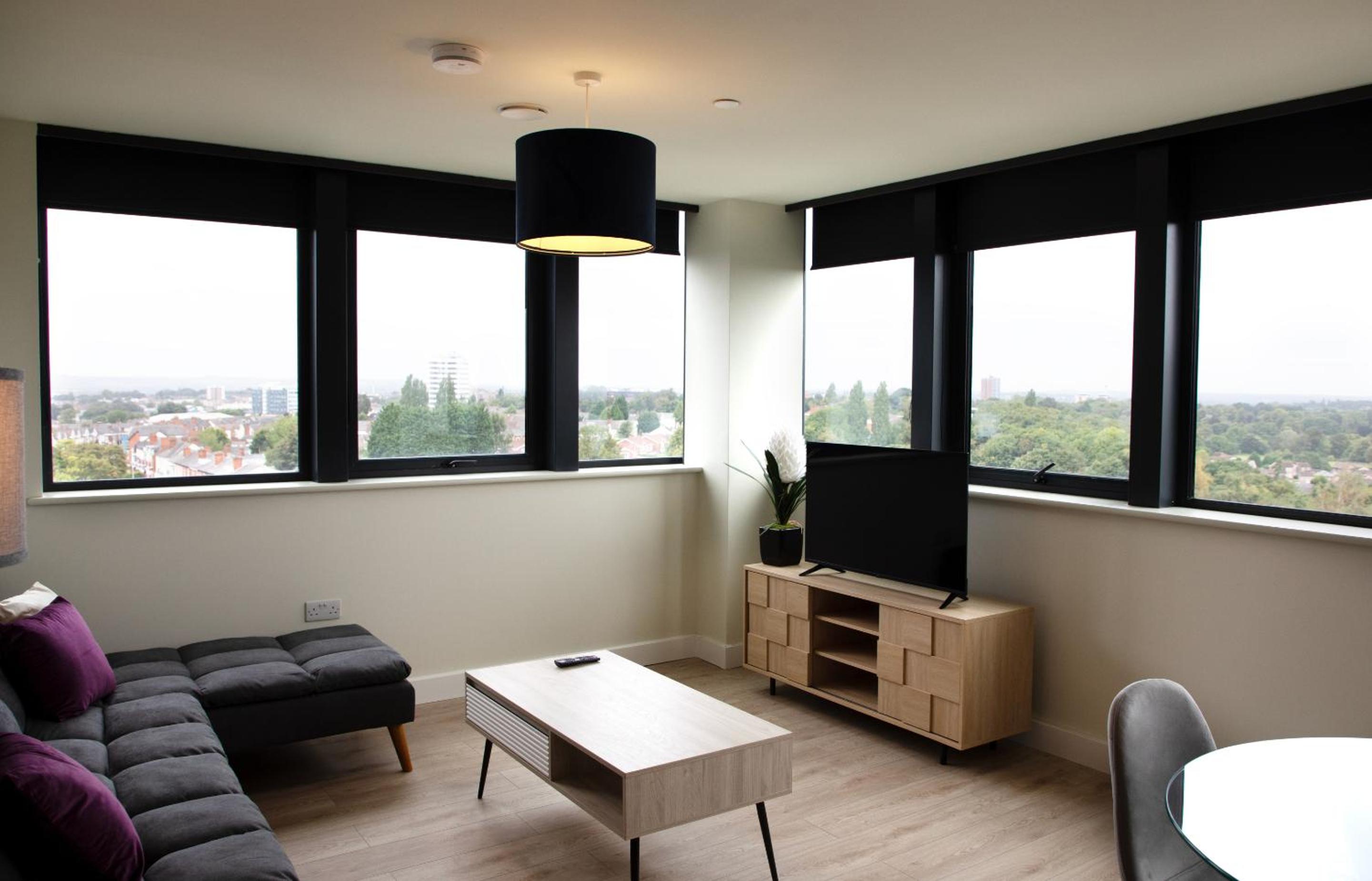 One-Bedroom Deluxe Apartment