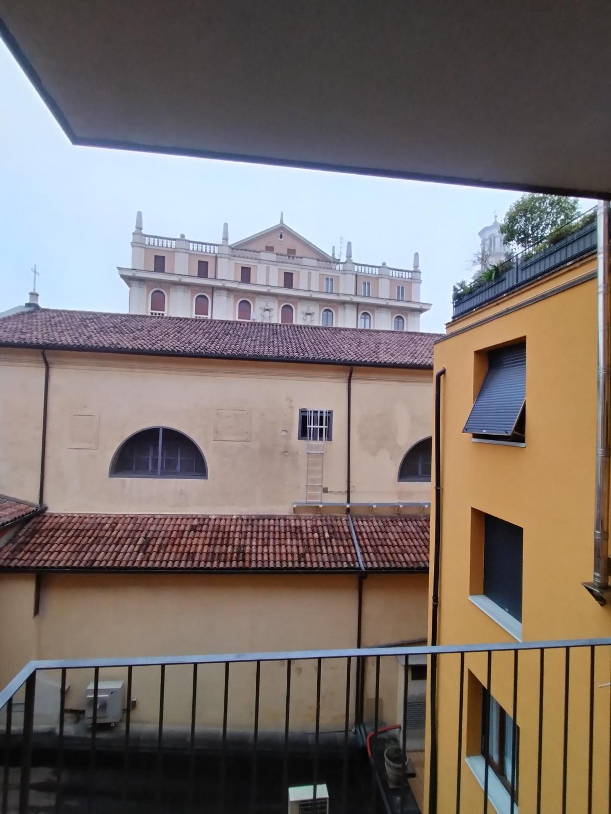 Superior One-Bedroom Apartment with Balcony