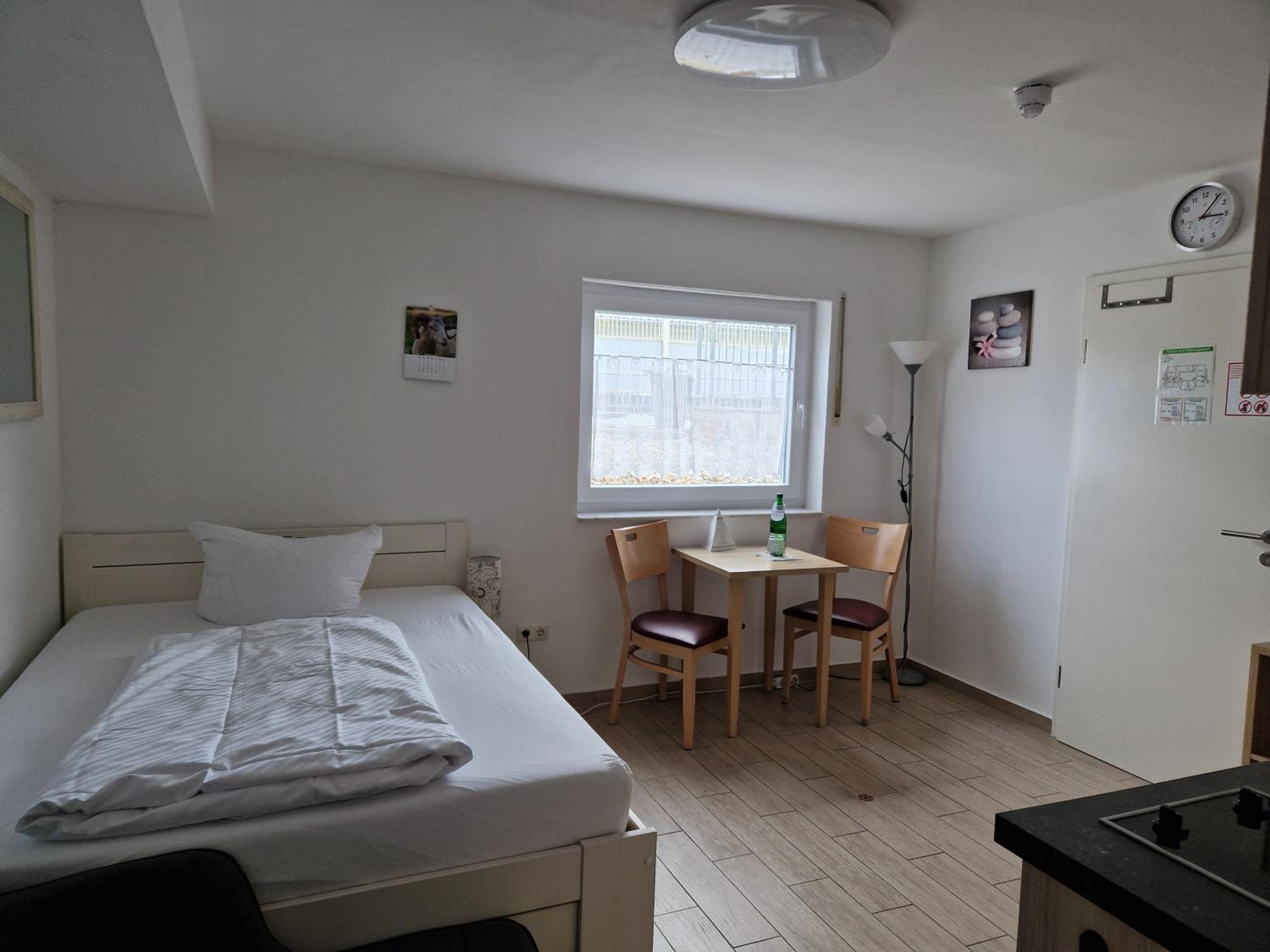 Single Room photo 2