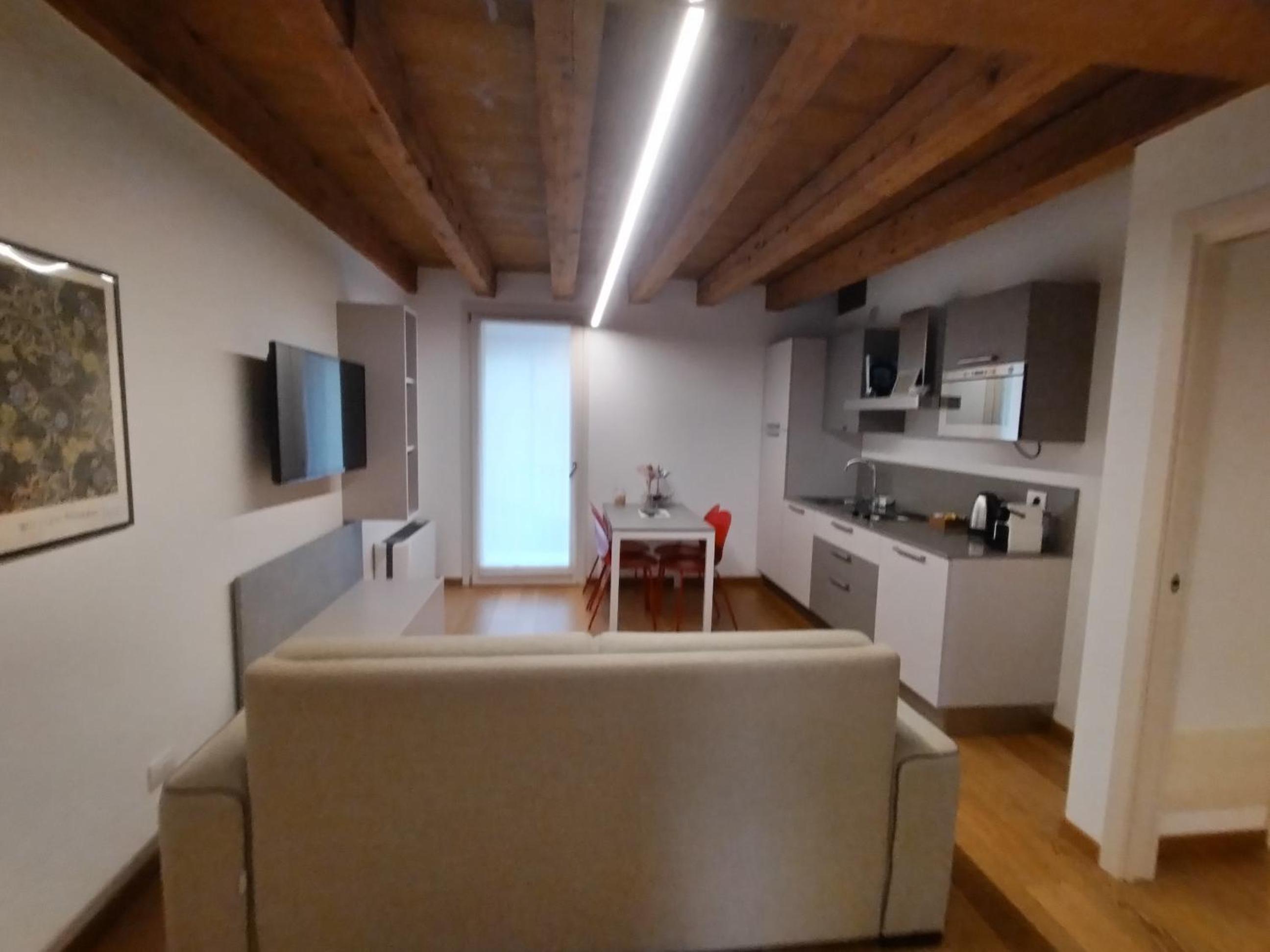 Superior One-Bedroom Apartment with Balcony