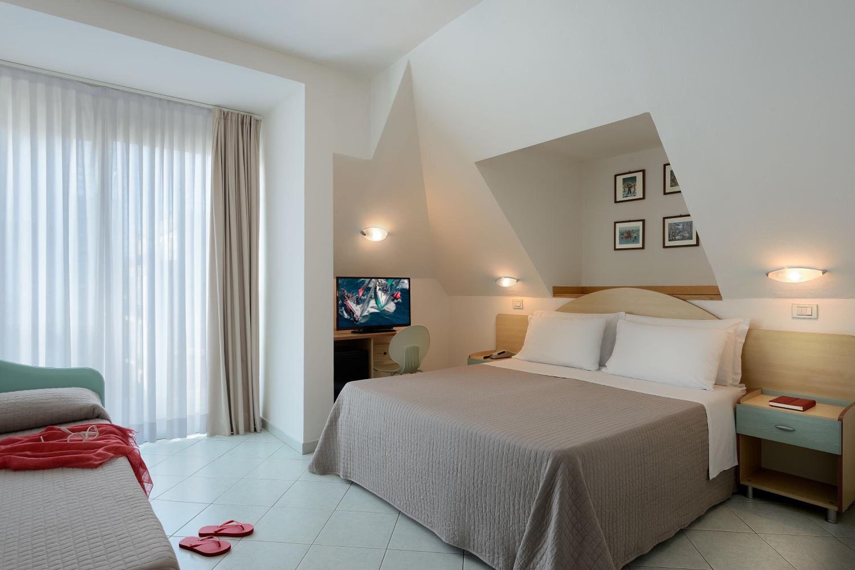 Comfort Quadruple Room - Photo 1