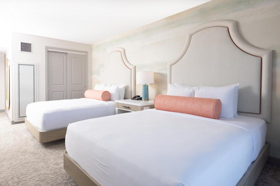 Two Queen Beds with Obstructed View photo 1