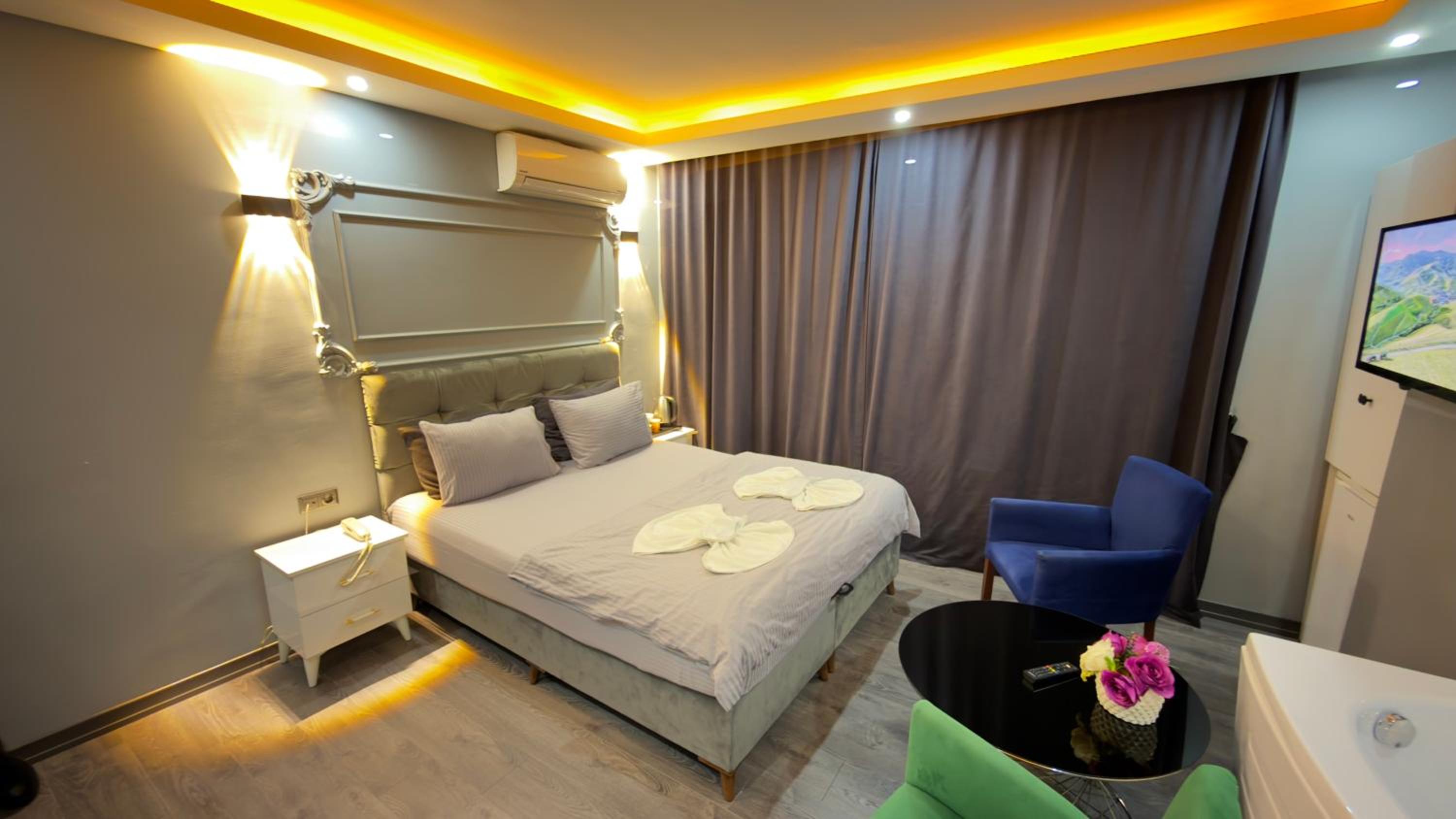 Double Room with Private Bathroom photo 2