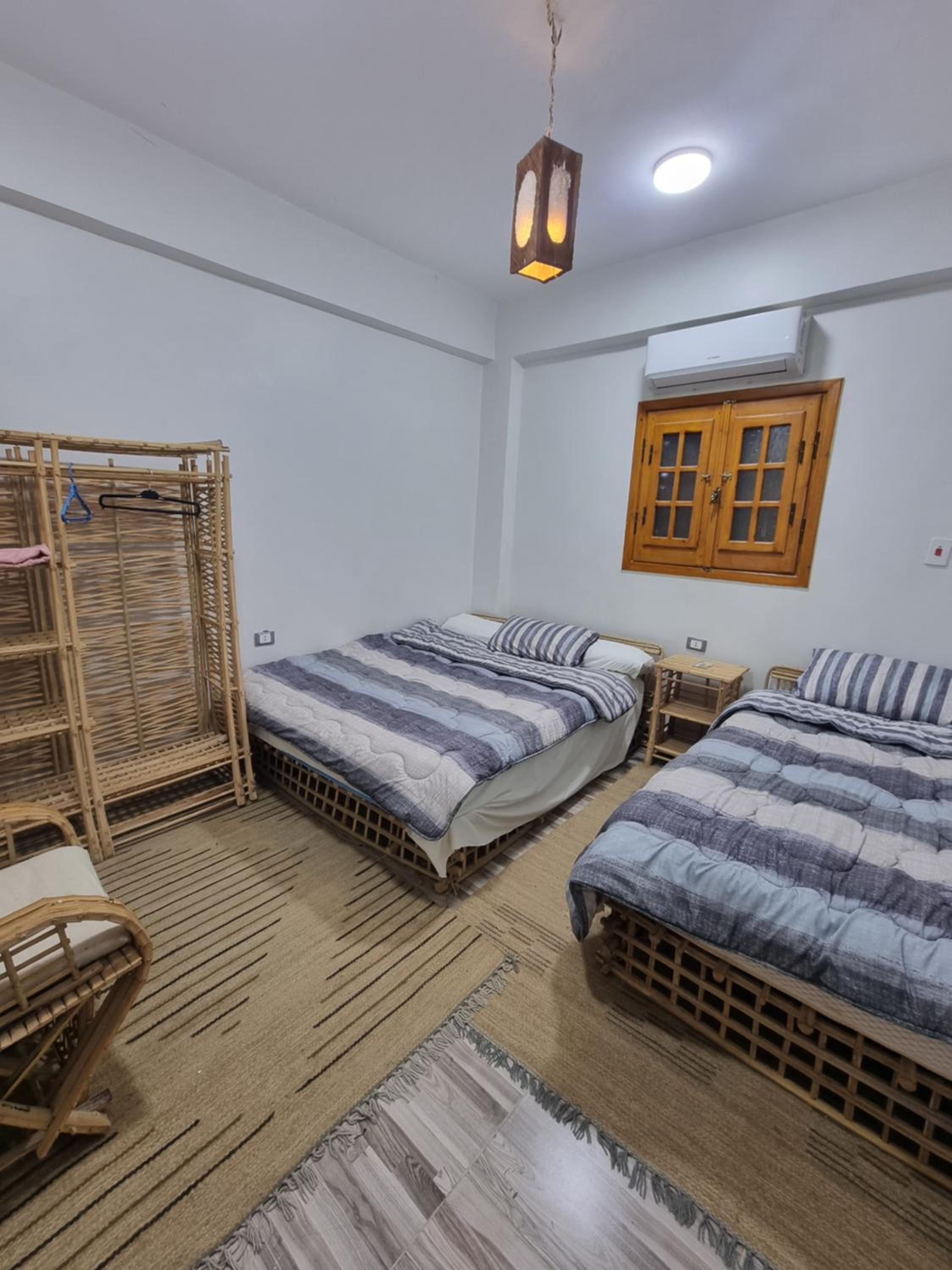Basic Triple Room with Shared Bathroom photo 3