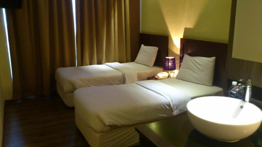 Deluxe Twin Room - Photo 1
