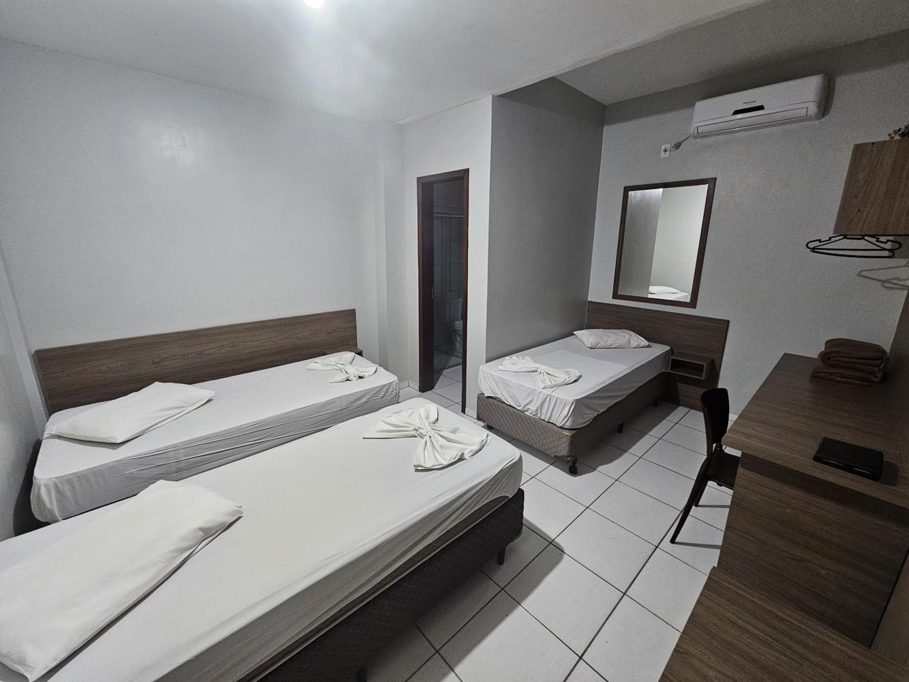 Standard Triple Room photo 2