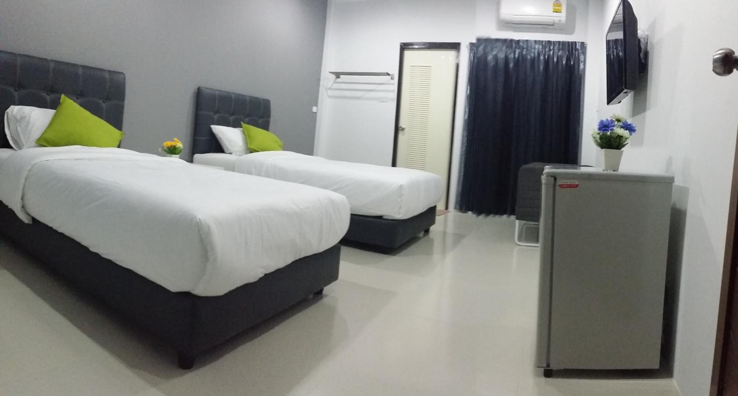 Deluxe Twin Room photo 2