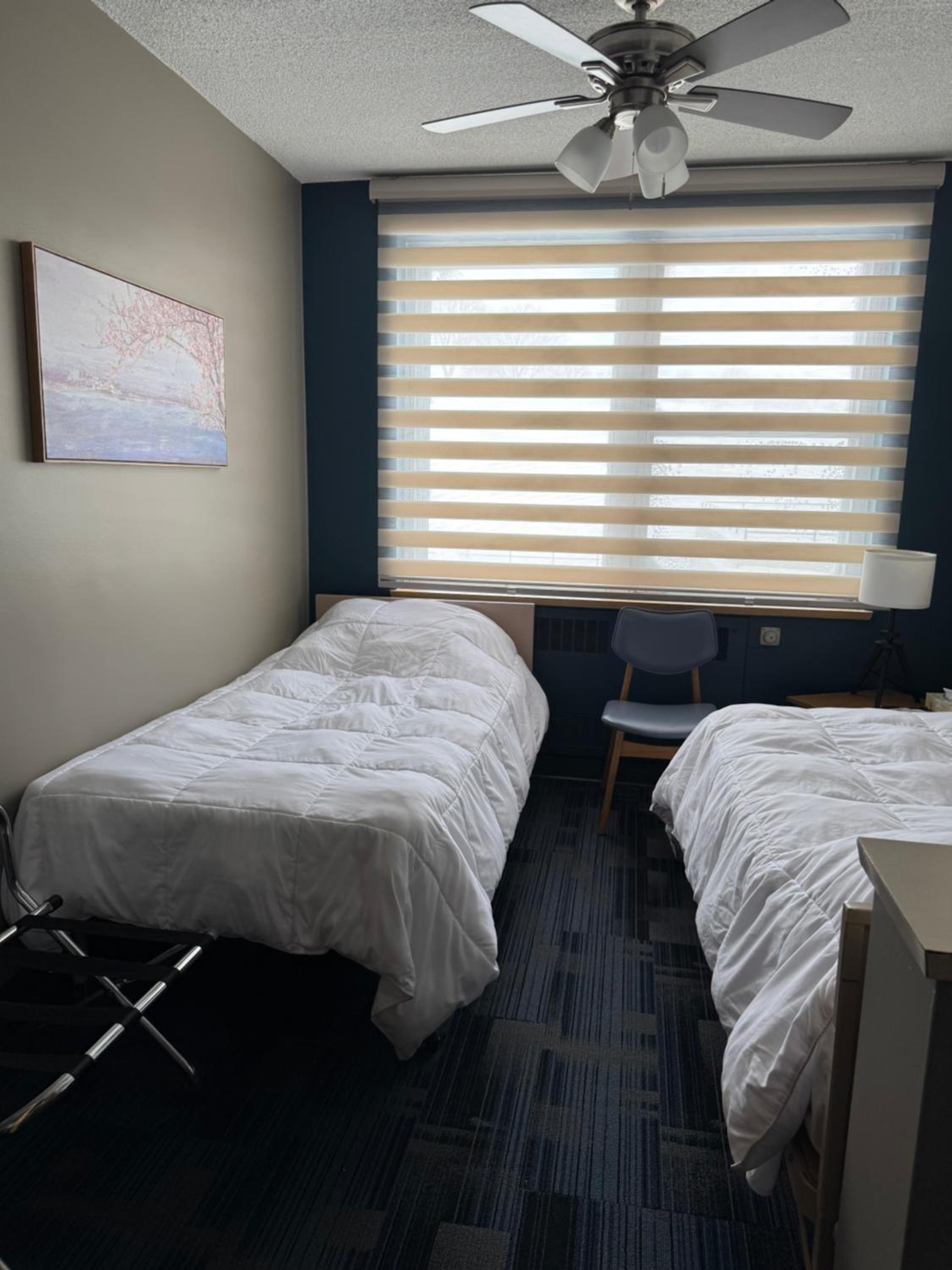 Double Room with Shared Bathroom photo 2
