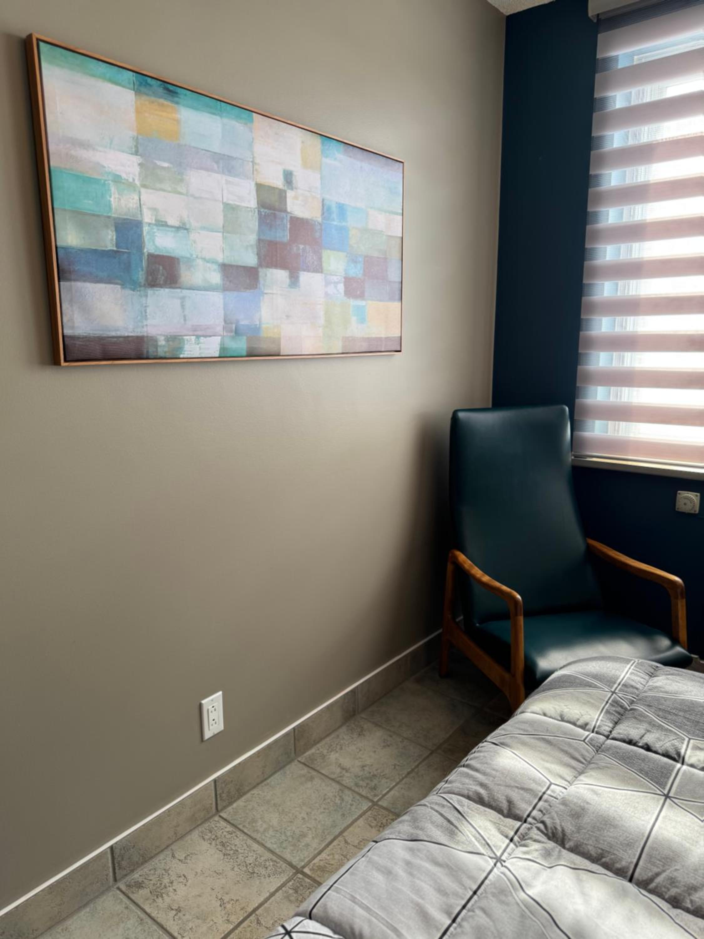 Single Room with Shared Bathroom photo 3