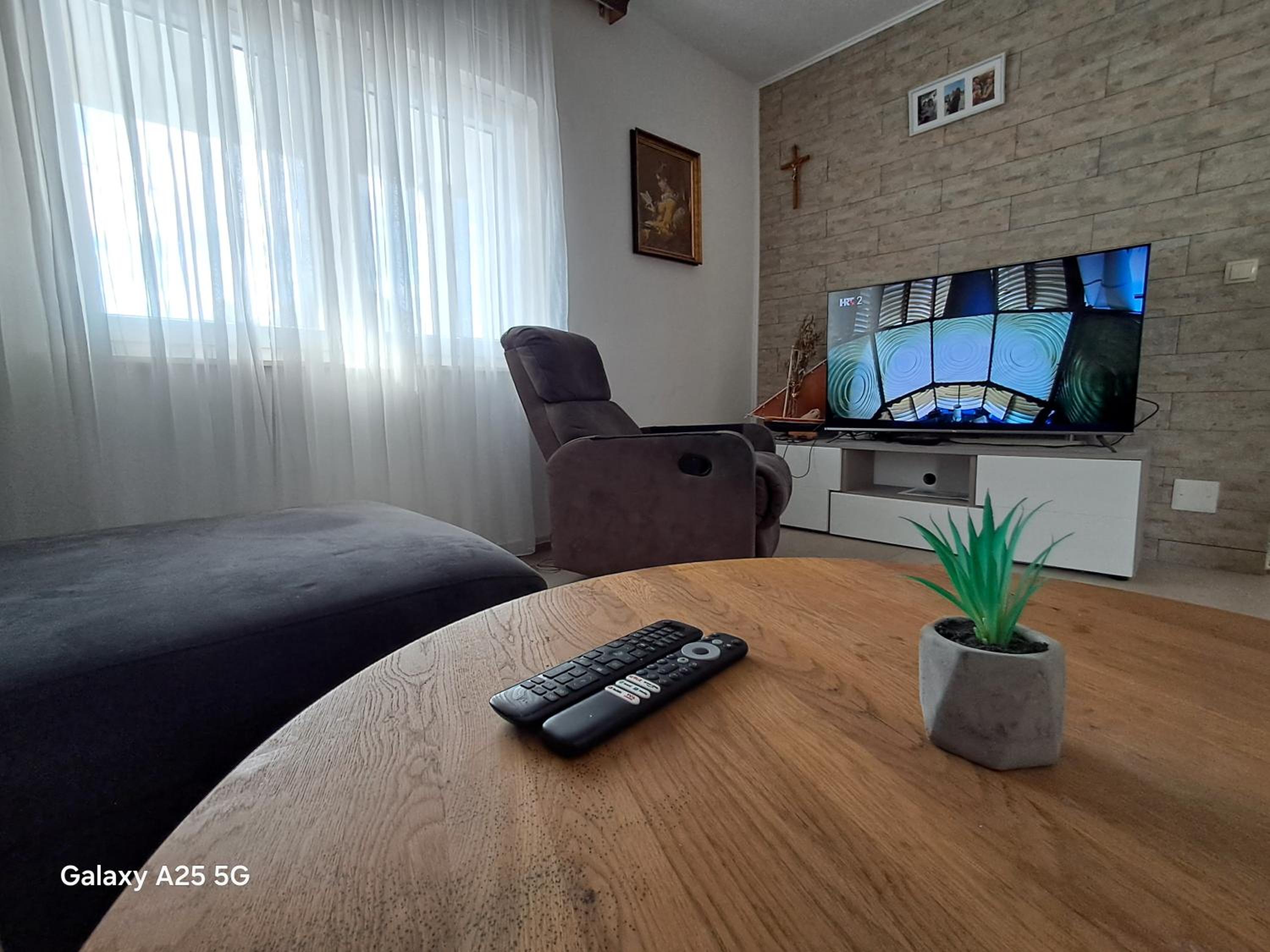 Deluxe Two-Bedroom Apartment with Garden View