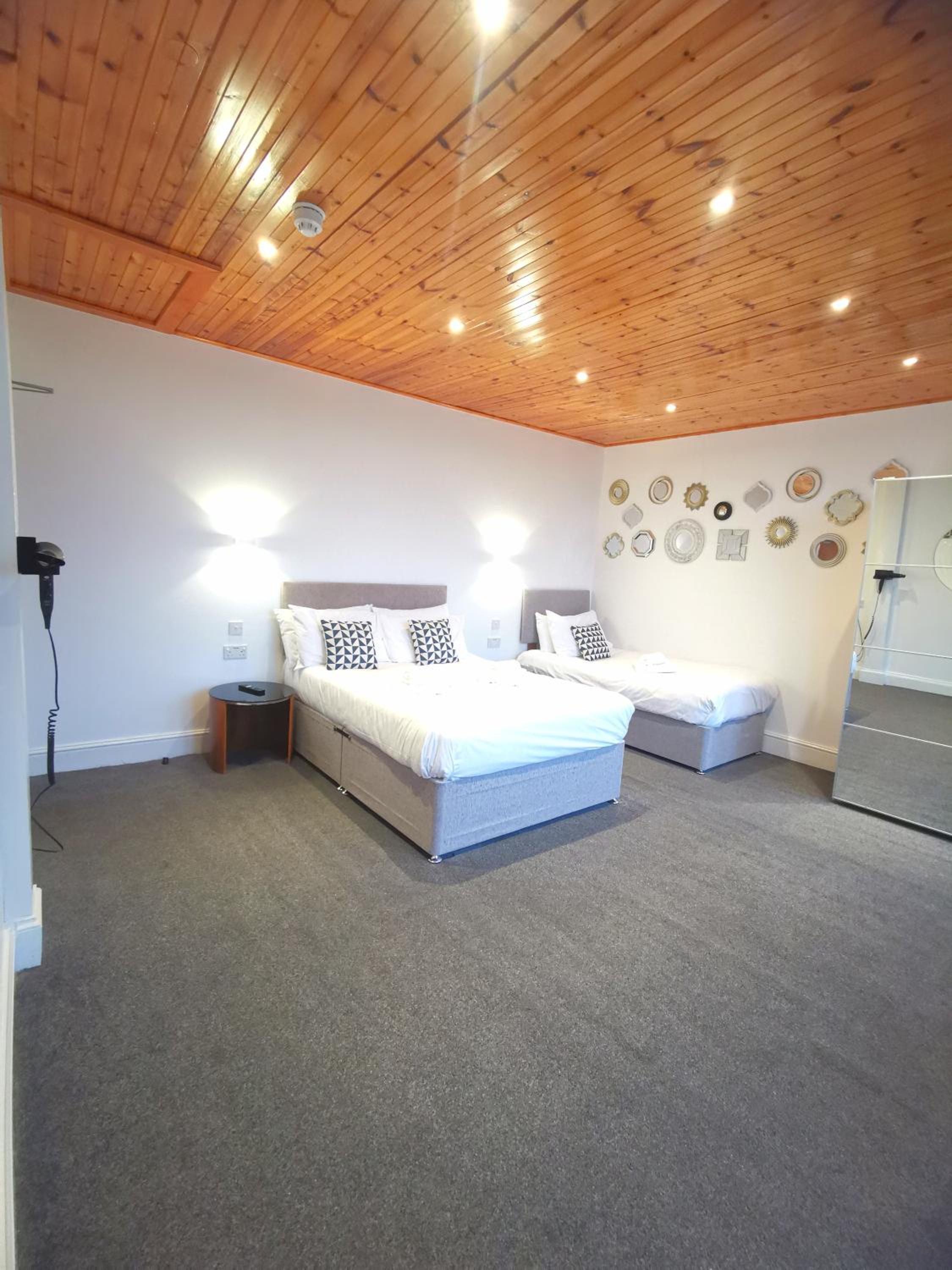 Deluxe Triple Room - Photo 4