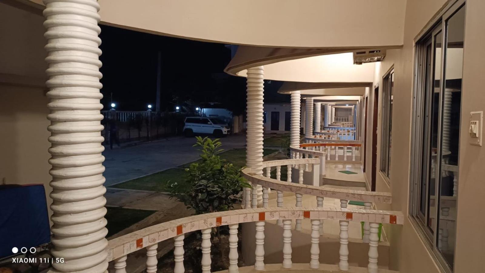 Deluxe Double Room with Balcony photo 3