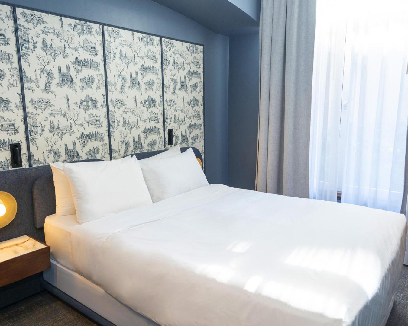 Deluxe Queen Room with Two Queen Beds