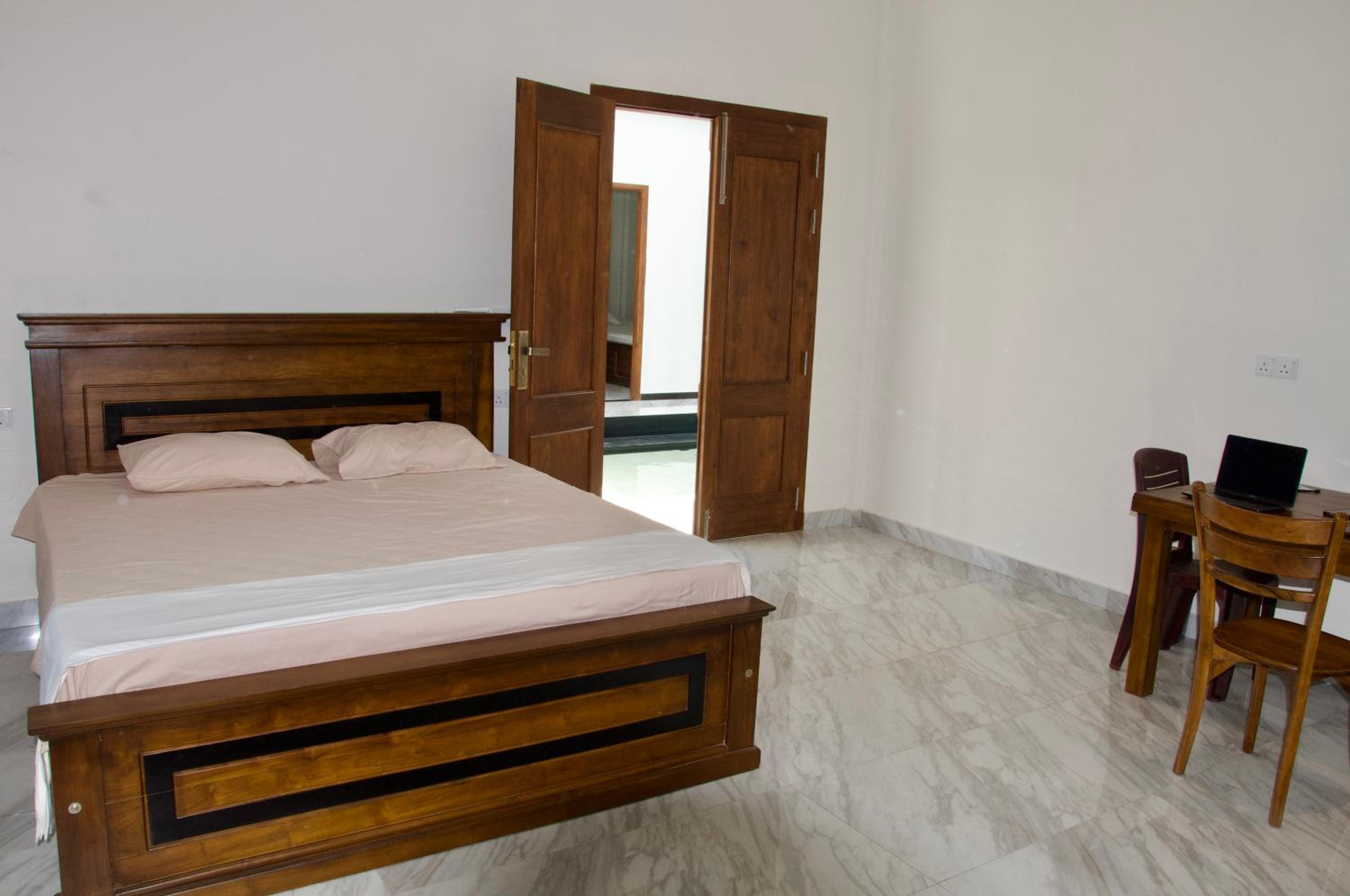 King Room with Pool View photo 3