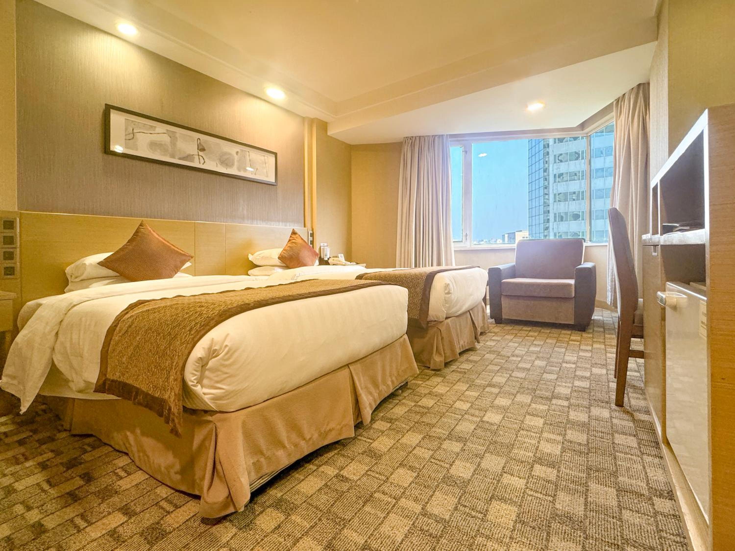 Qingyue Yajing Twin Bed Room (Tranquil Space, Germany GROHE Shower) photo 2