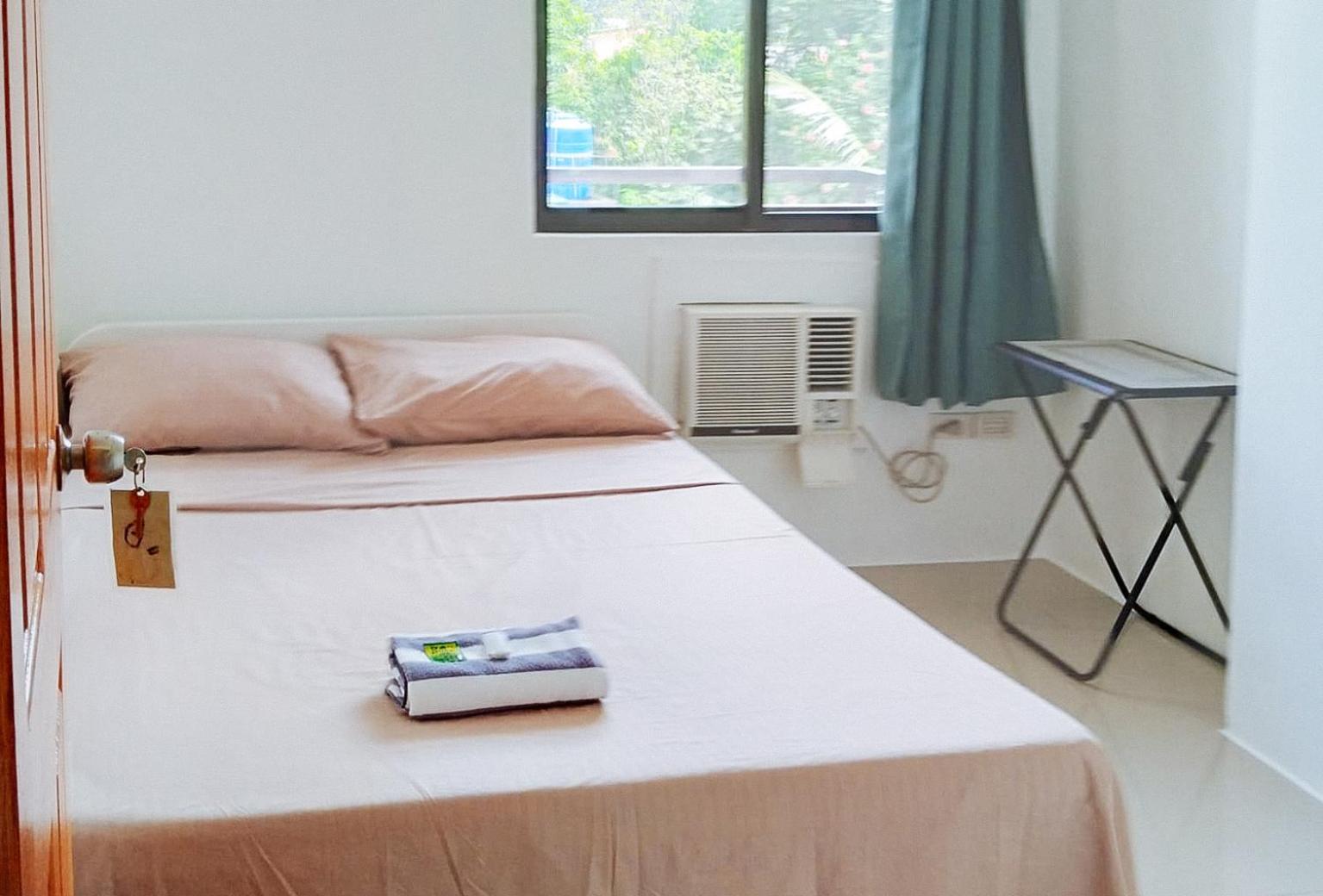 Standard Double Room with Shared Bathroom photo 2