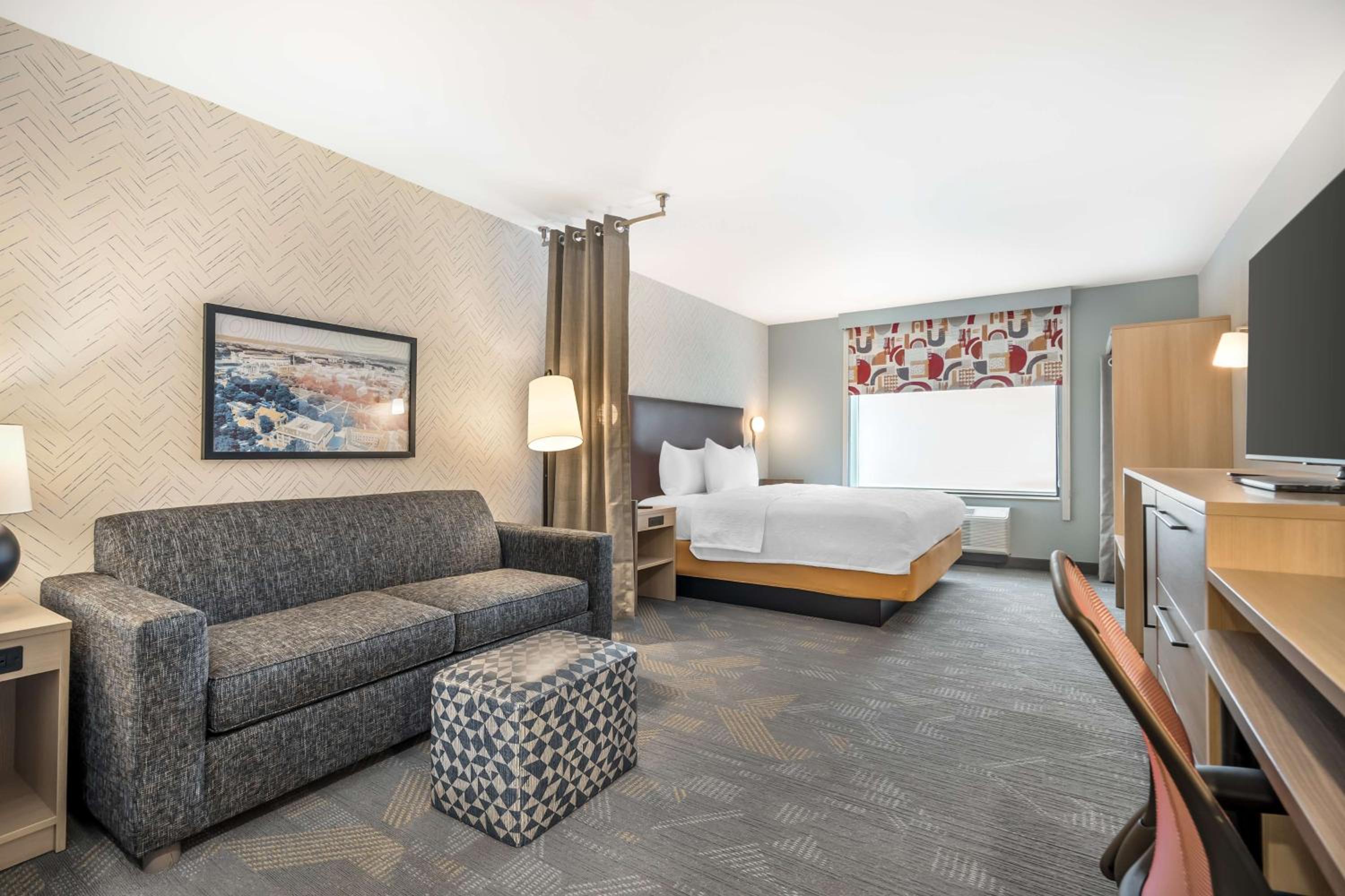 King Studio Suite - Photo 2