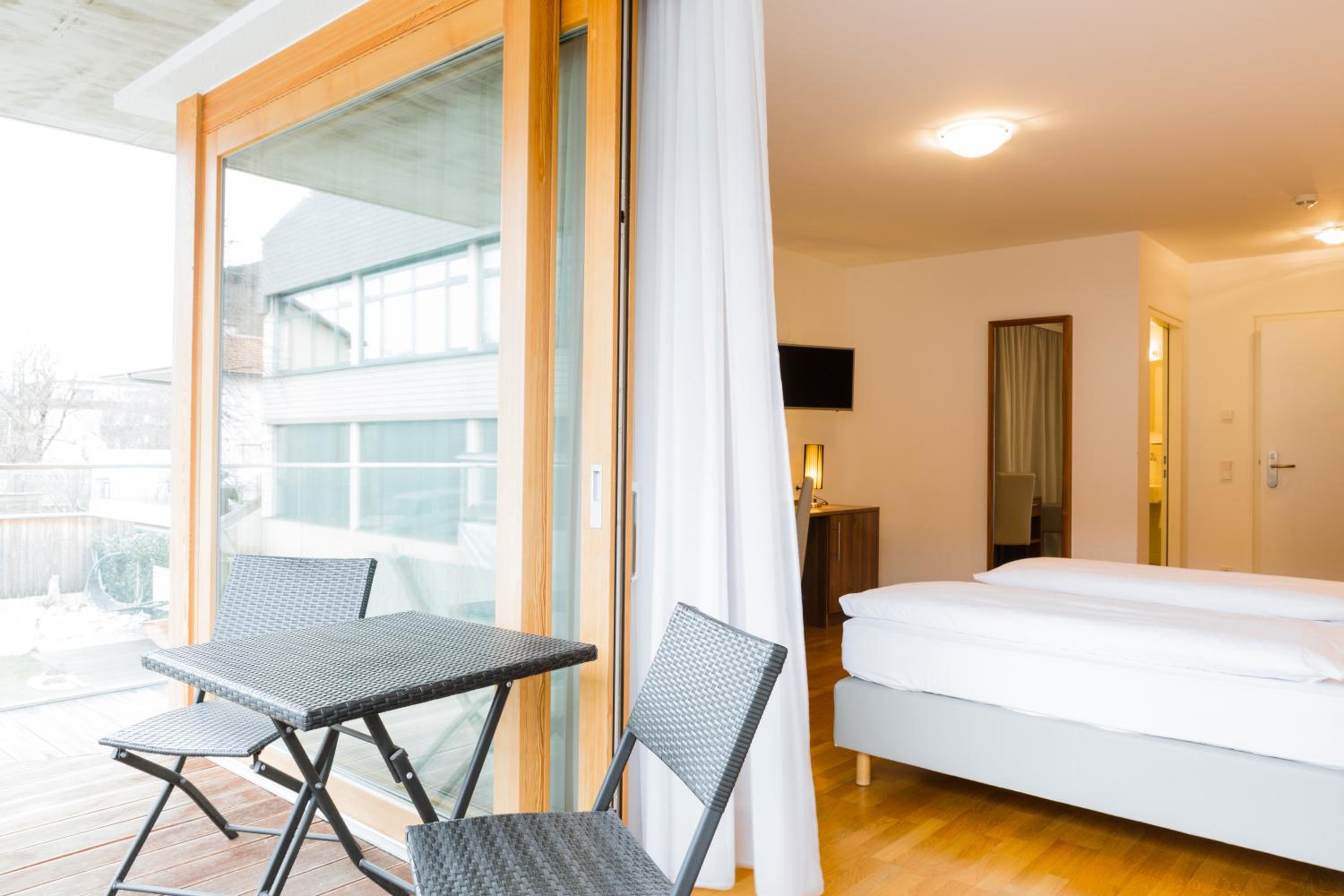 Double Room with Balcony - Annex photo 3