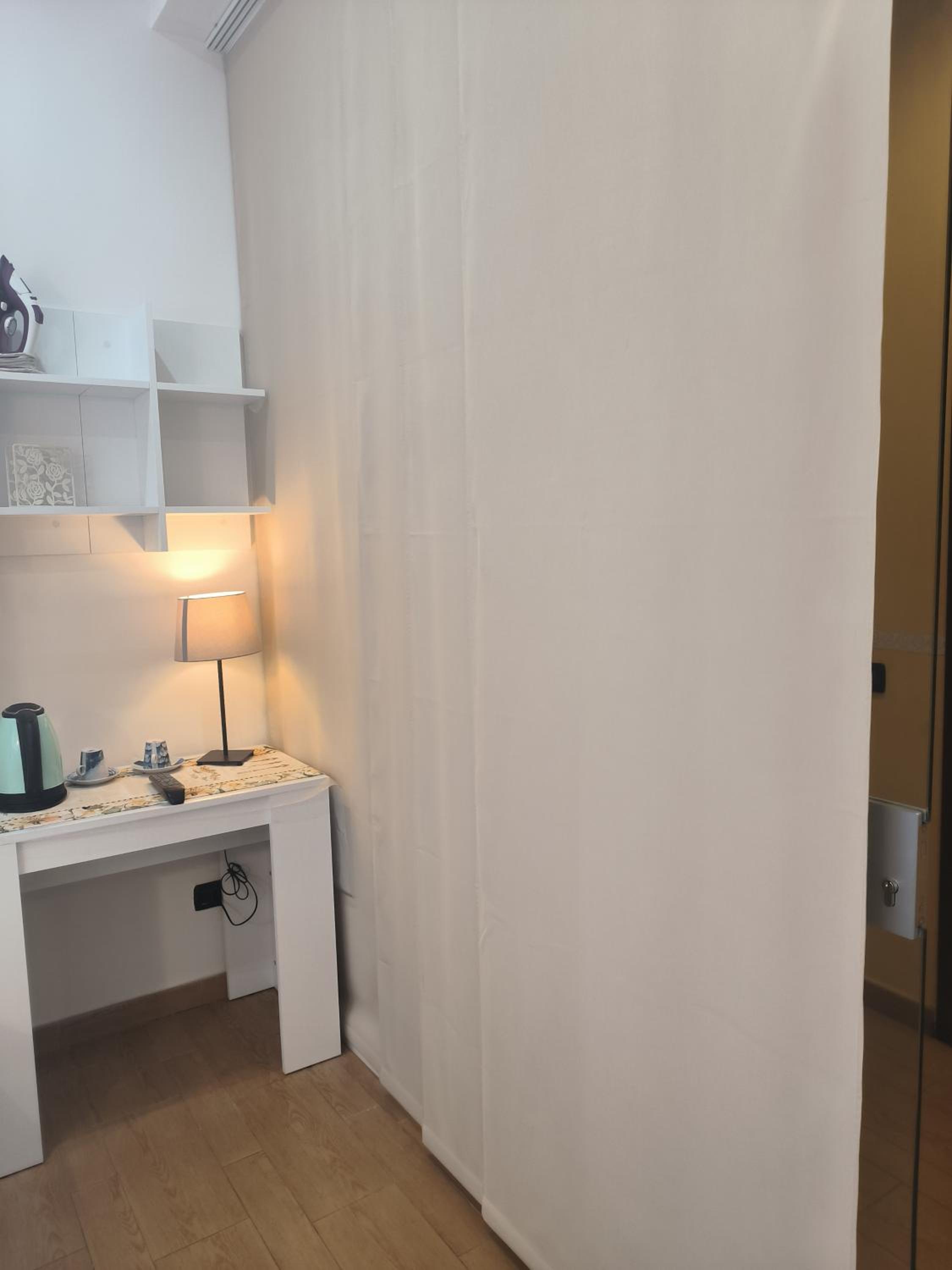 Double Room with Private External Bathroom photo 3