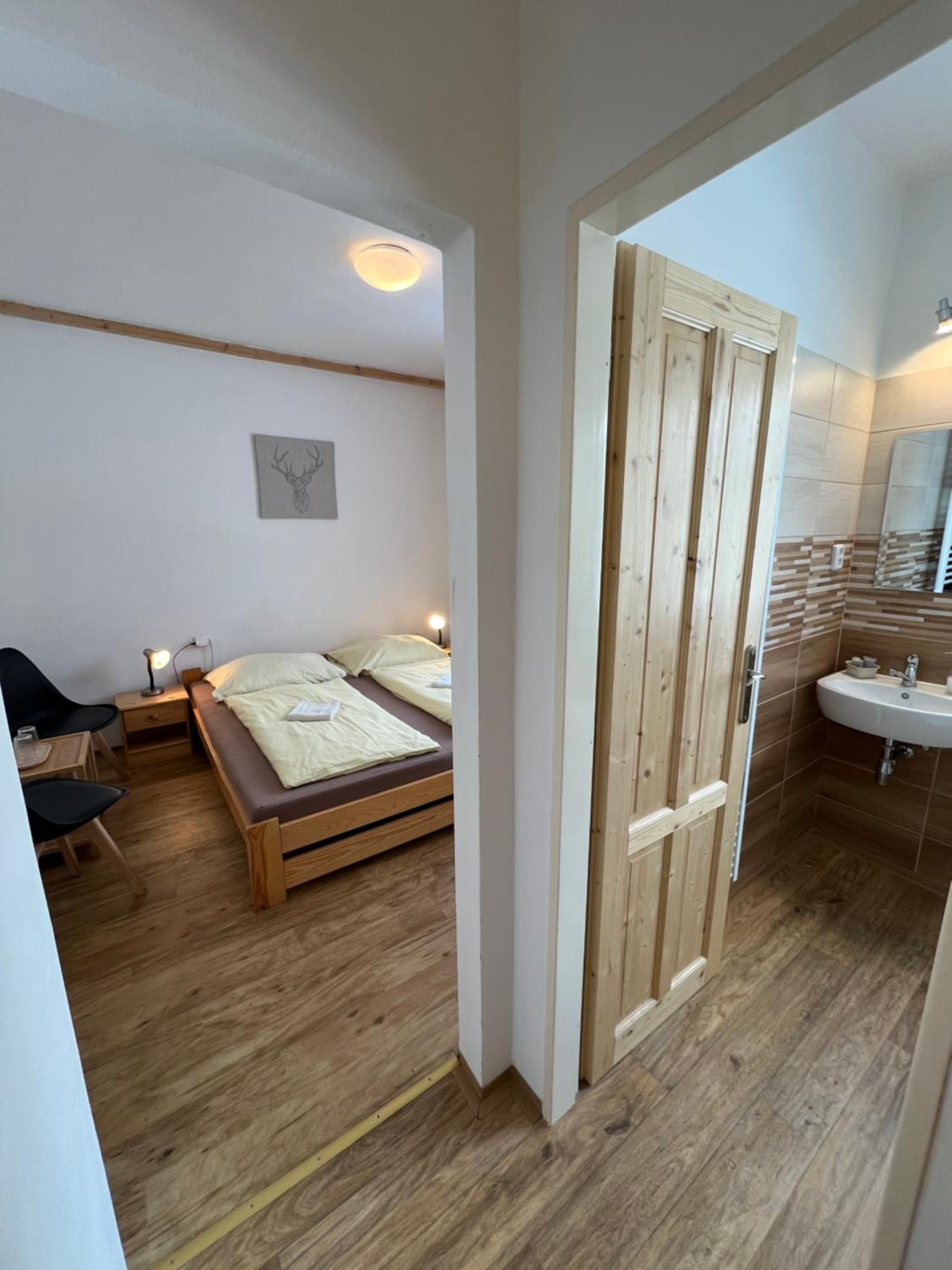 Double Room with Private Bathroom photo 1