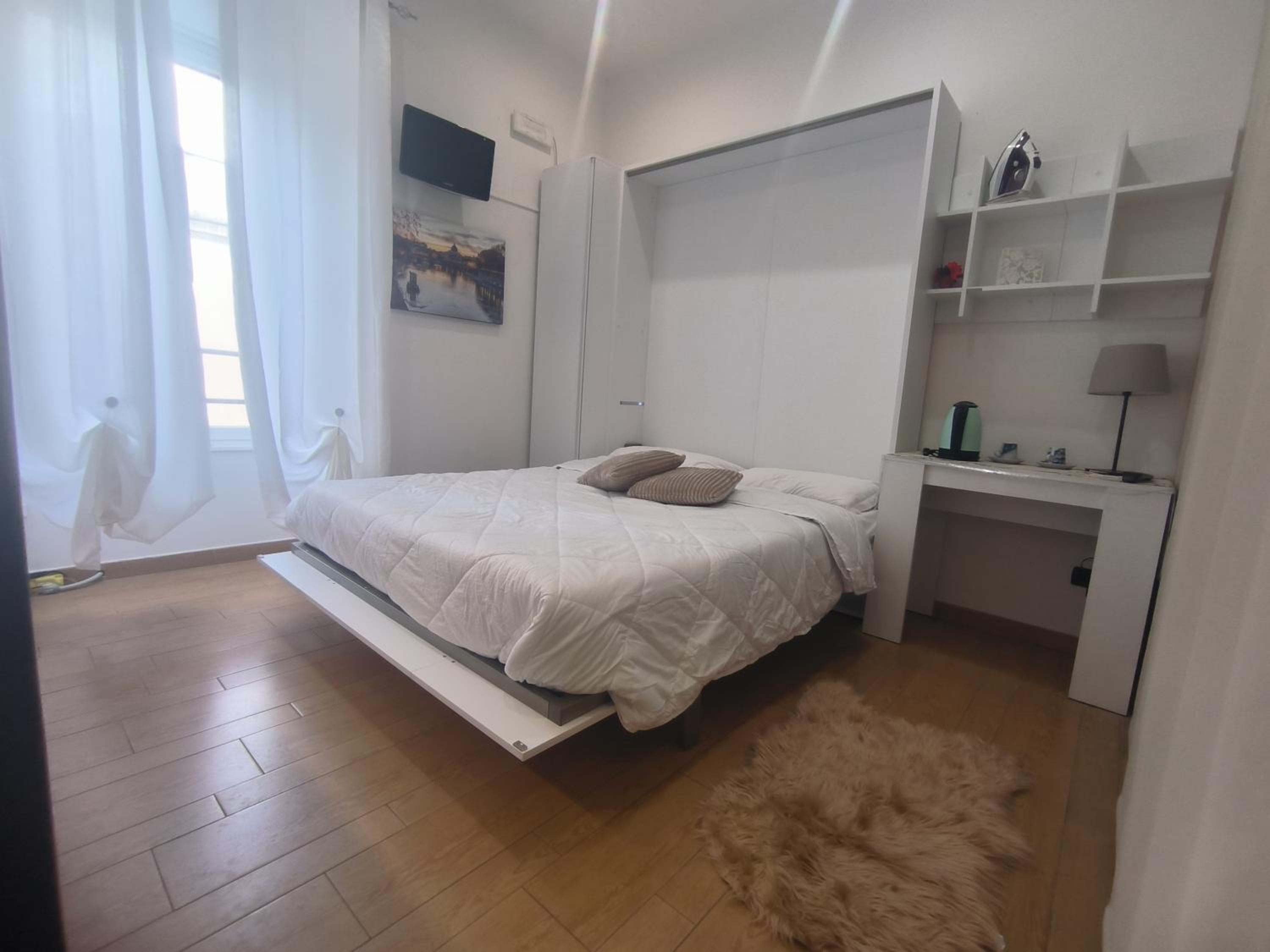 Double Room with Private External Bathroom photo 2