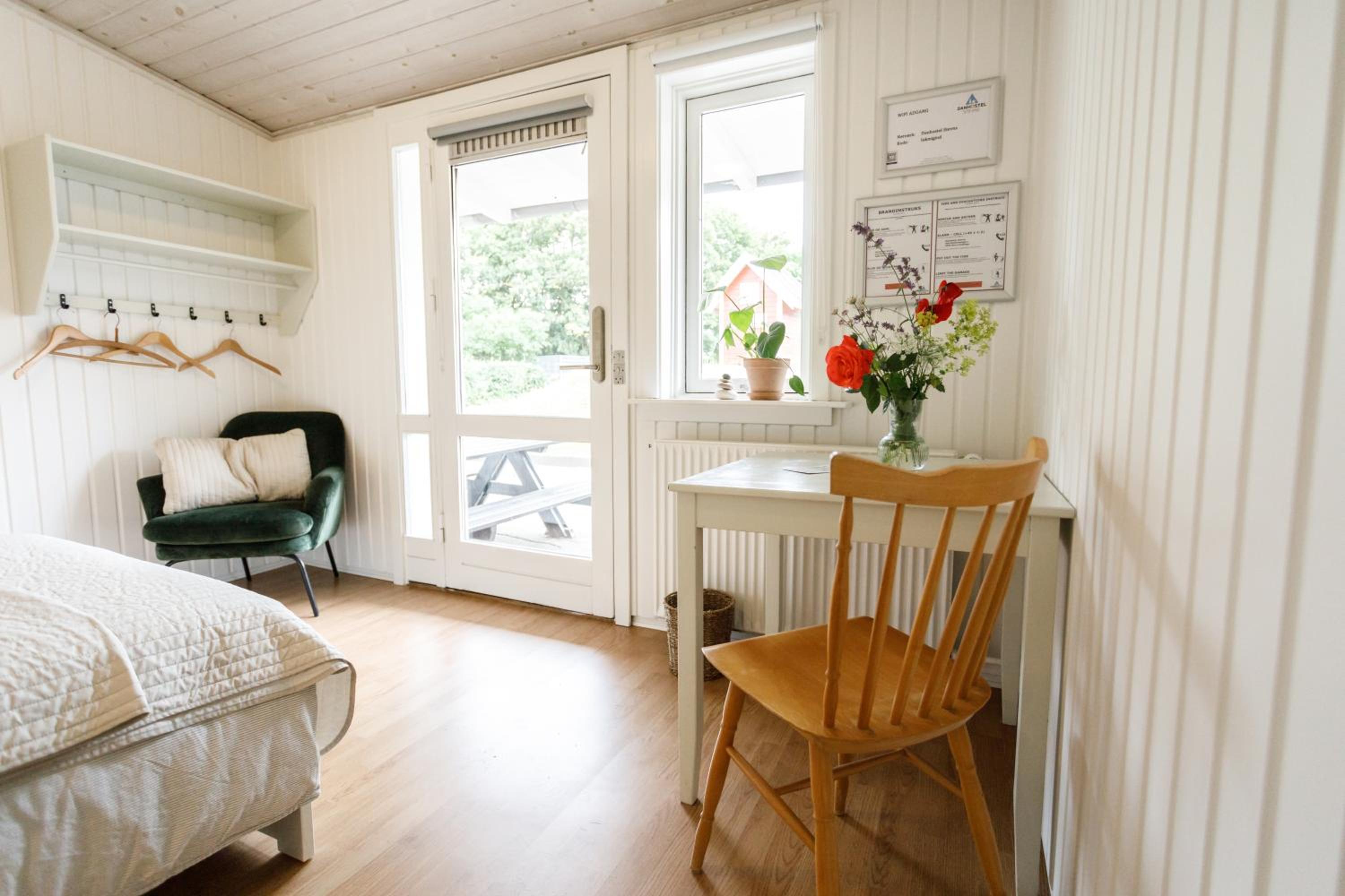 Single Room photo 2