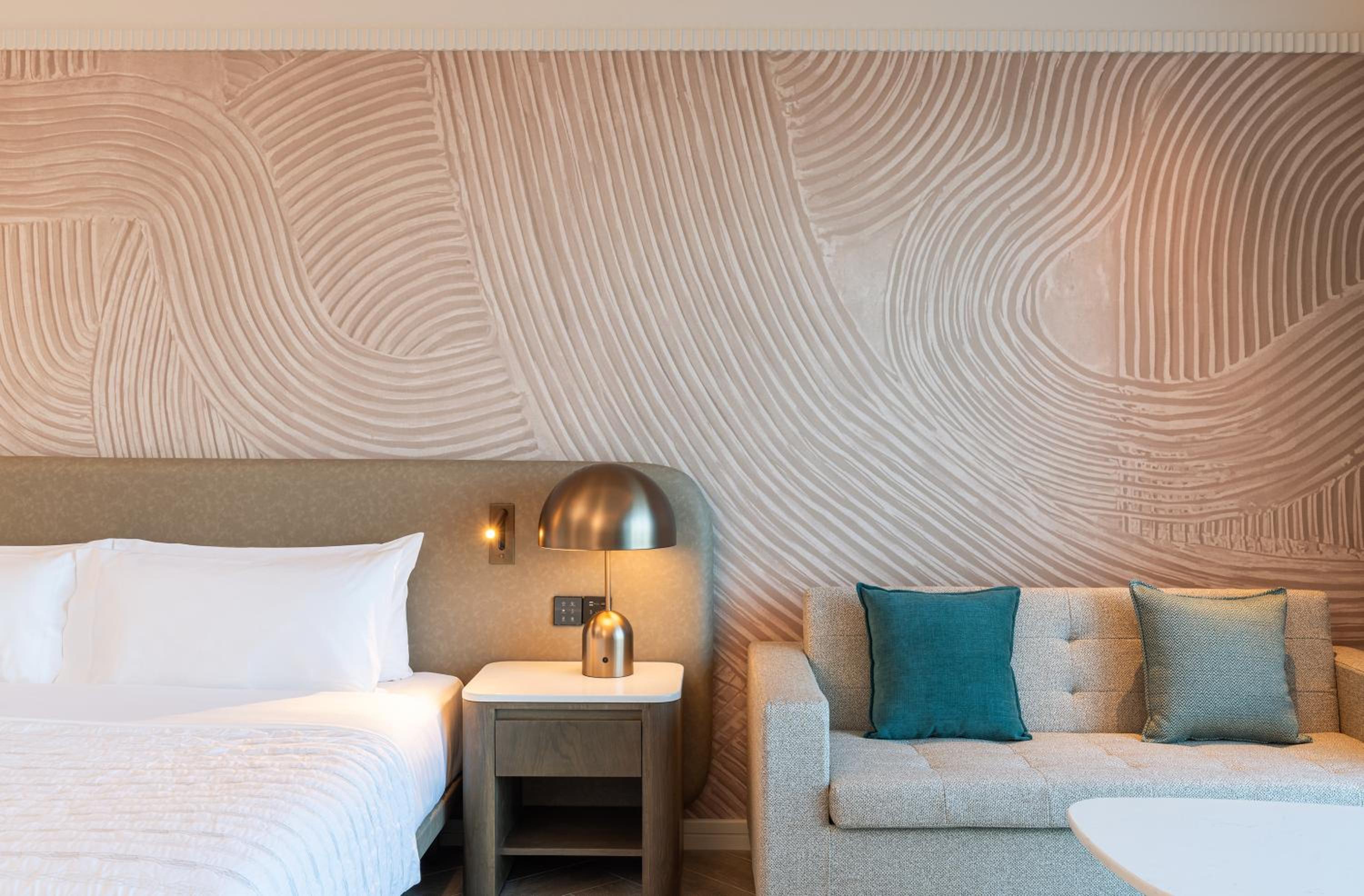 One-Bedroom Executive Suite with Ocean View and Club Lounge Access