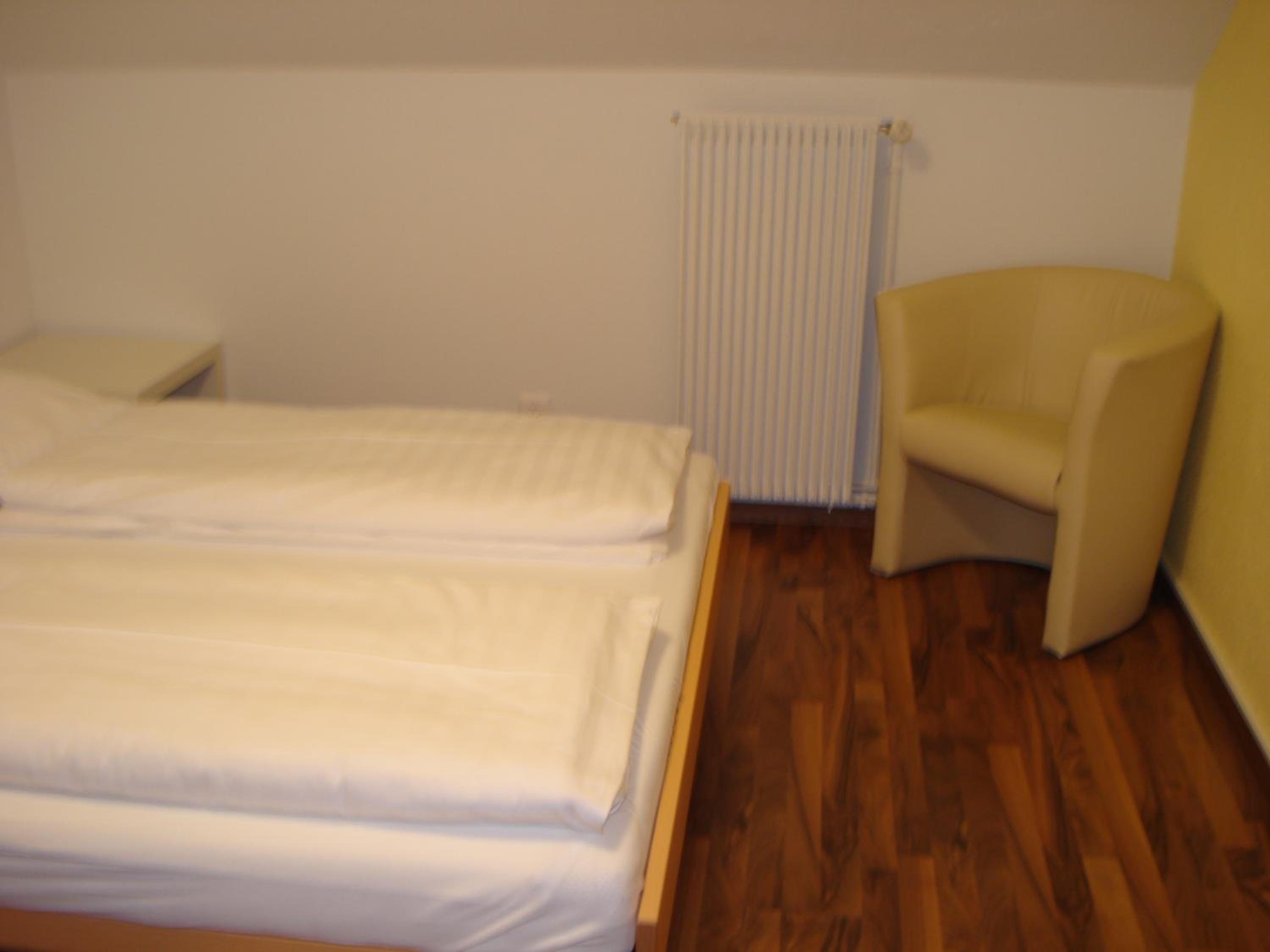 Triple Room with External Private Bathroom - Photo 22
