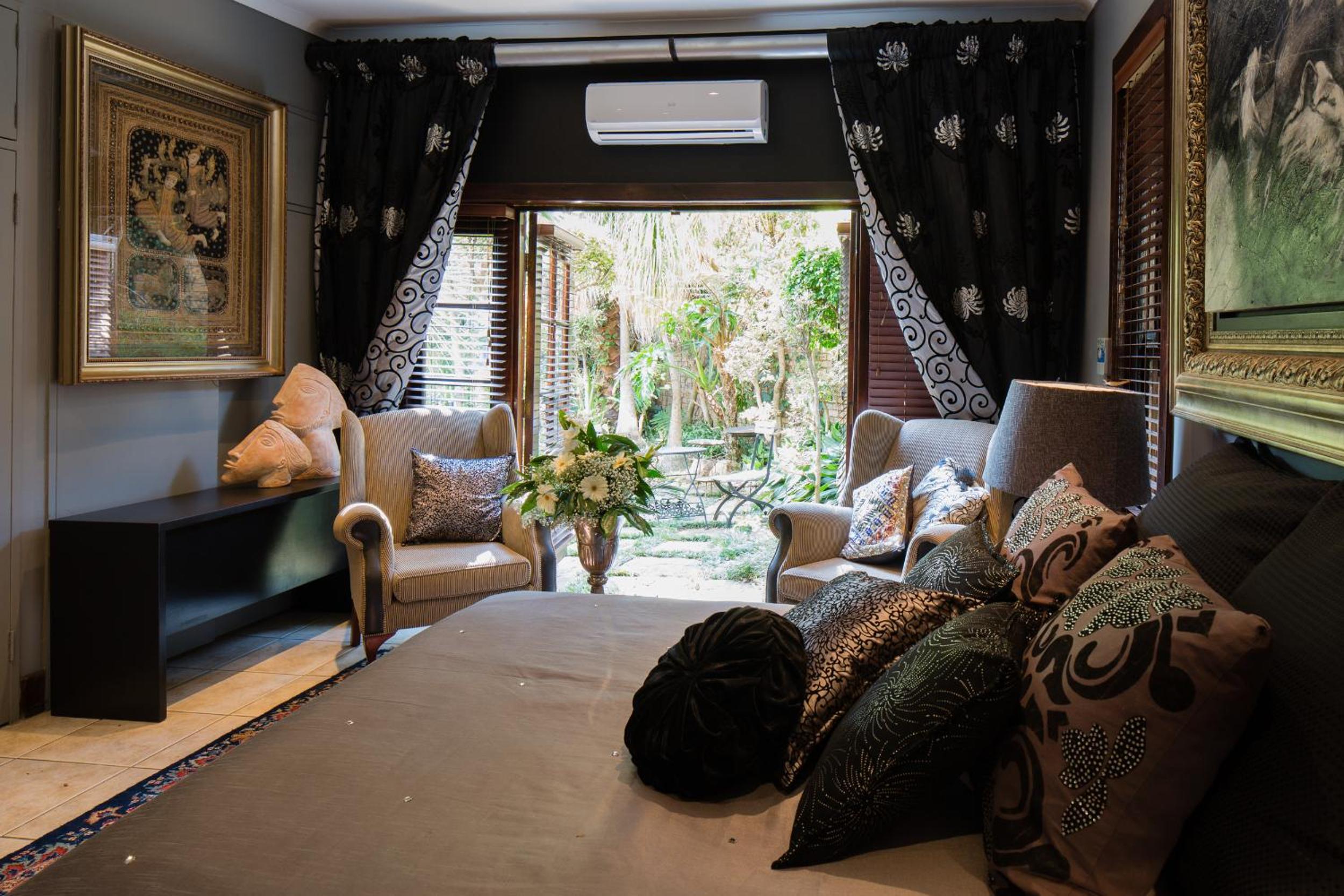 Executive Suite photo 2