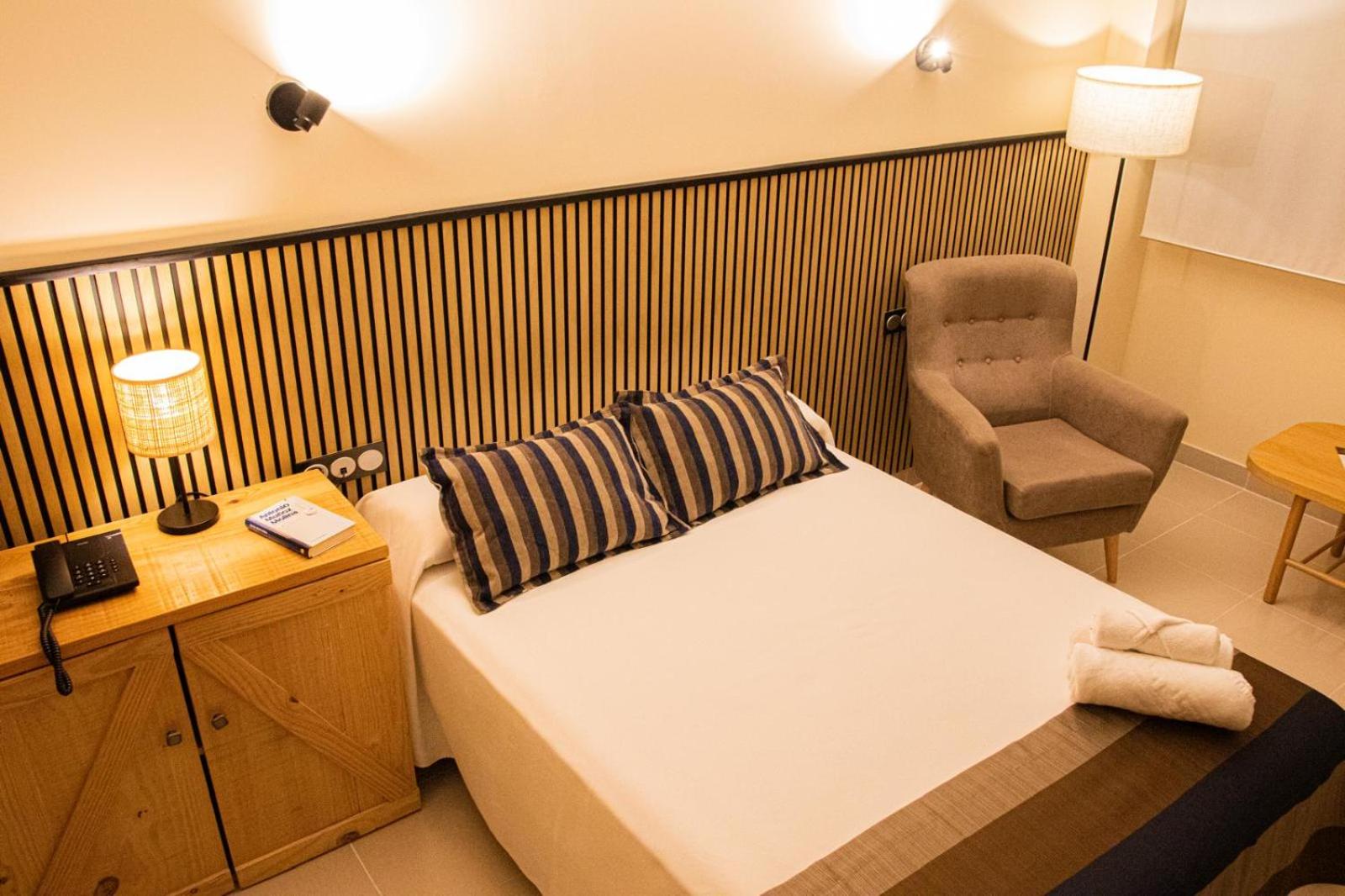 One-Bedroom Deluxe Apartment photo 1