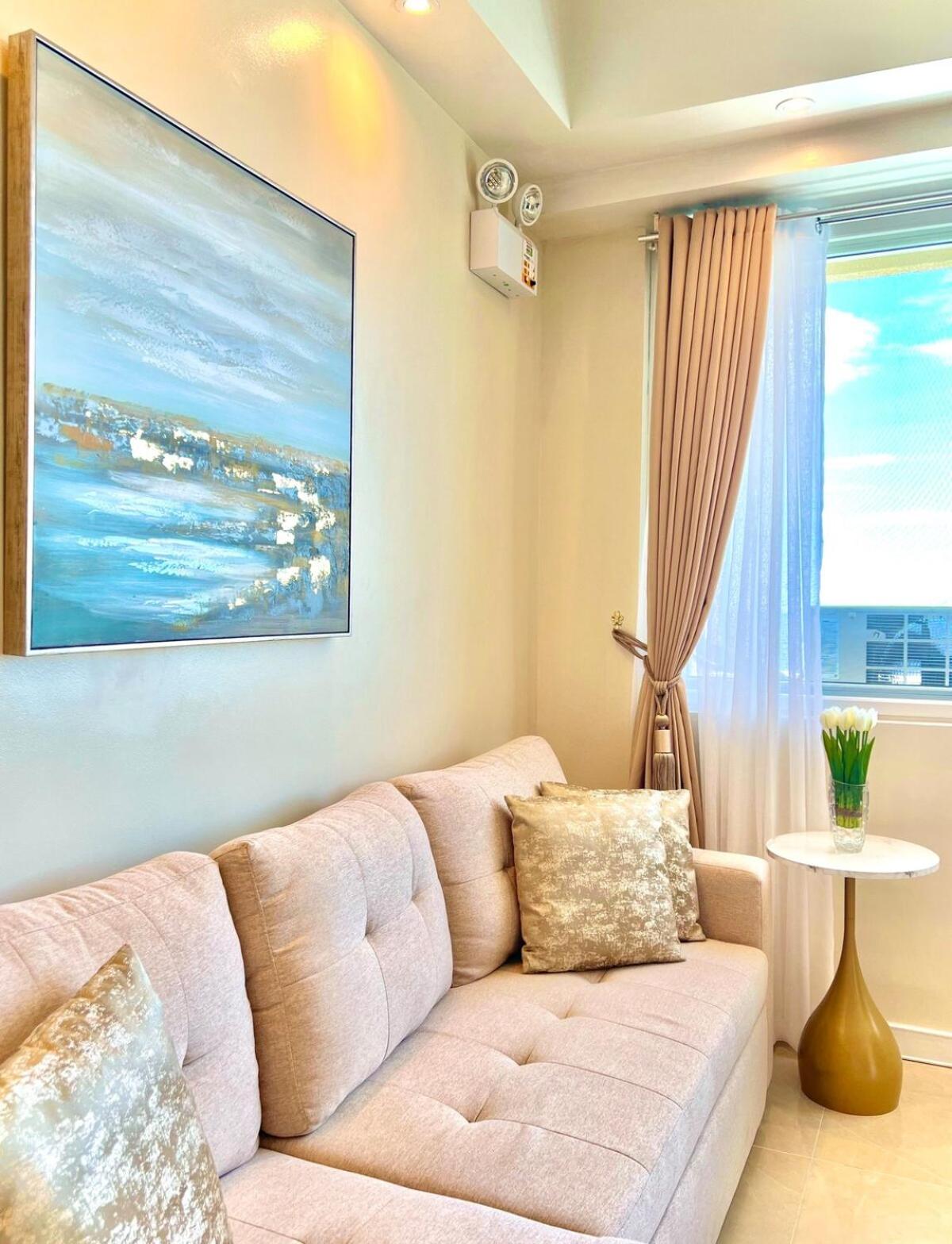 King Suite with Sea View photo 2