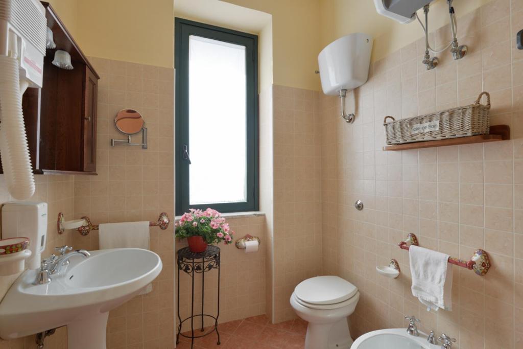 Two-Bedroom Apartment with Balcony
