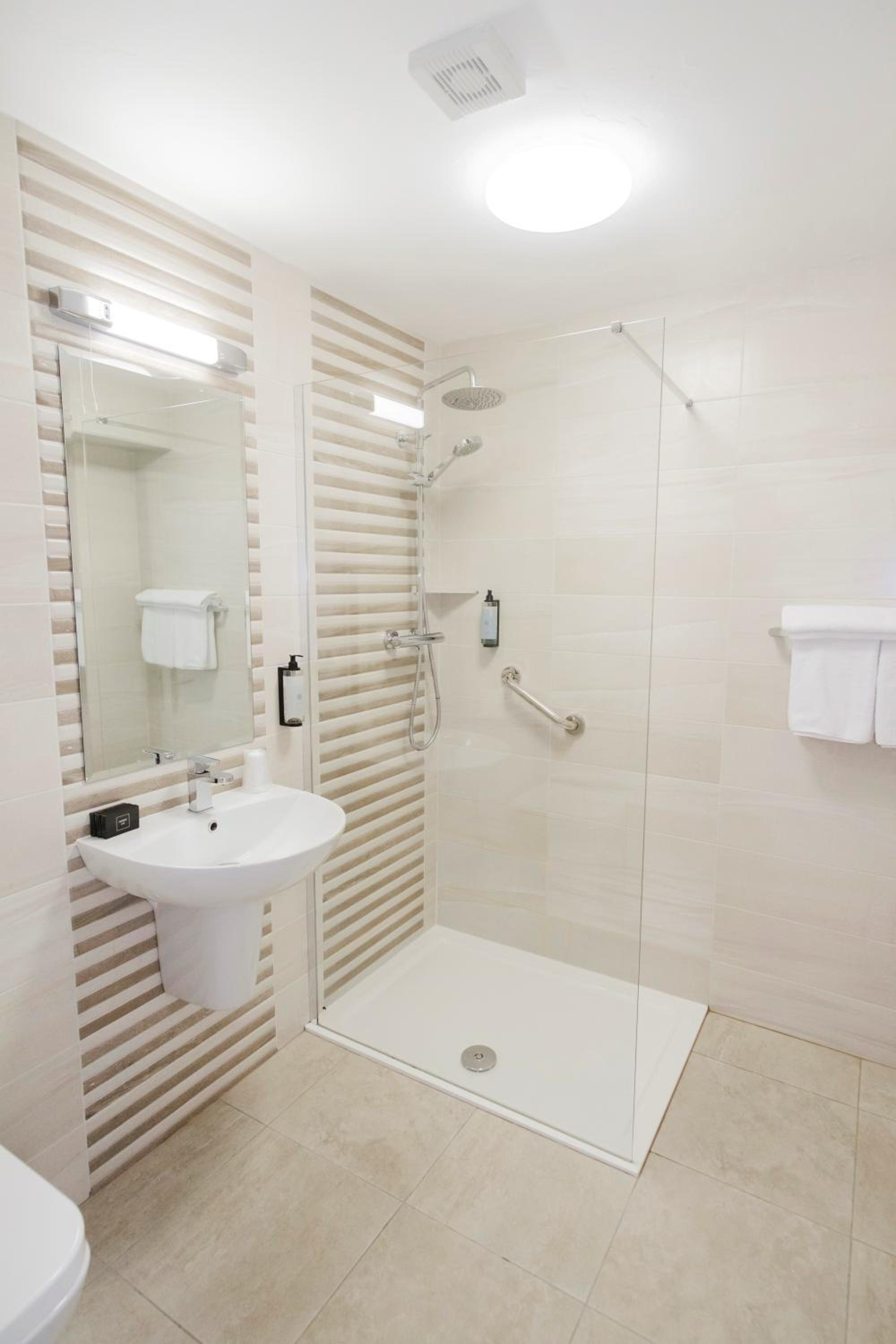 Triple Room - Room Only