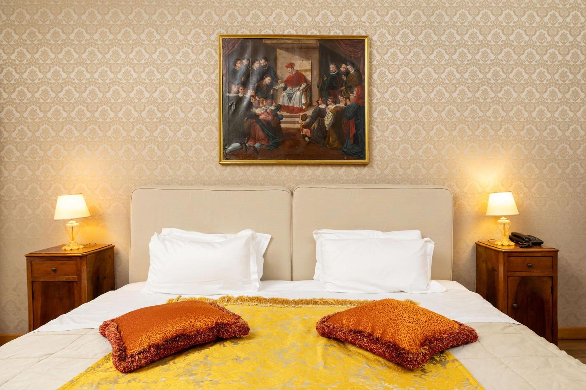 Deluxe Double or Twin Room - Photo 2