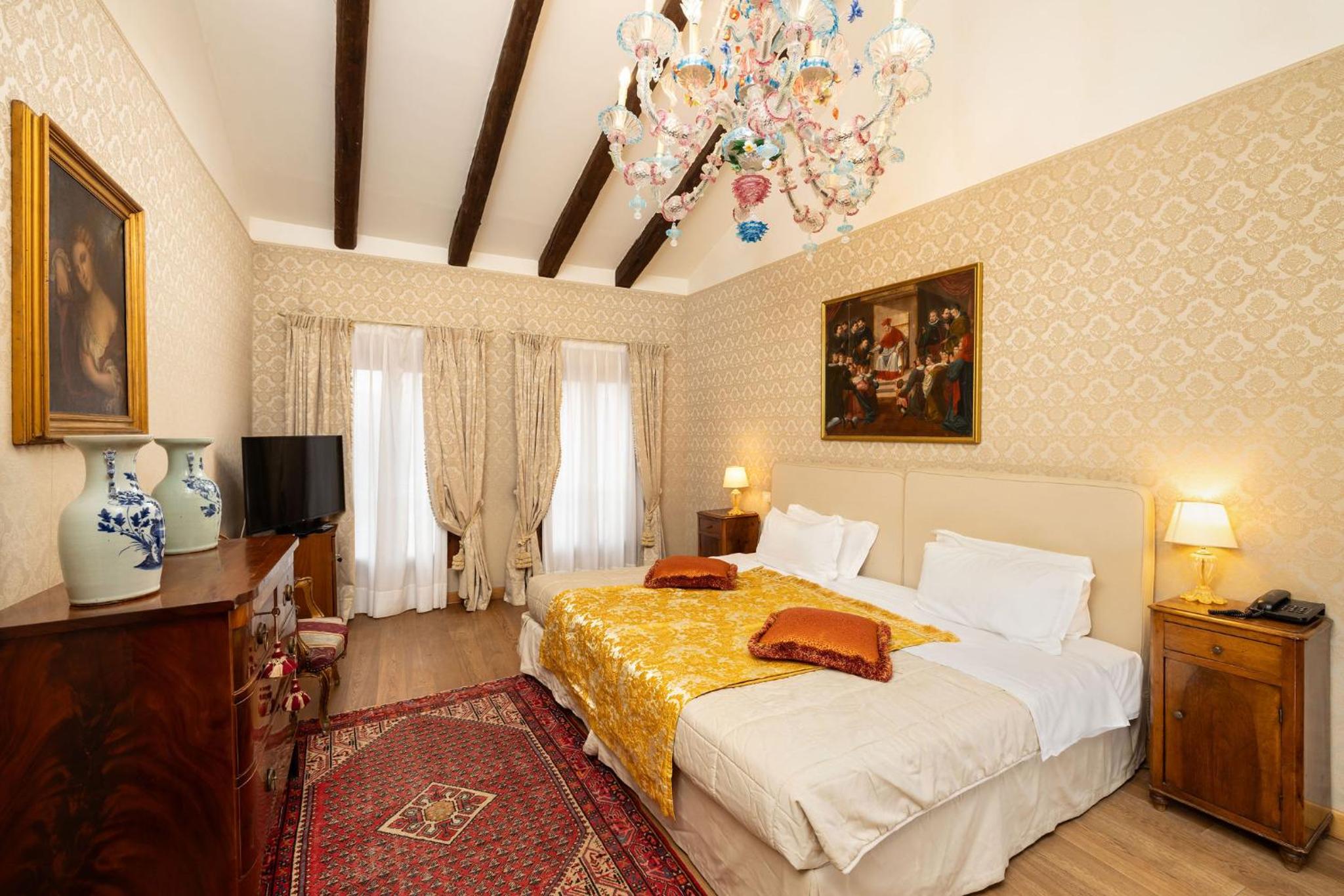 Deluxe Double or Twin Room - Photo 3