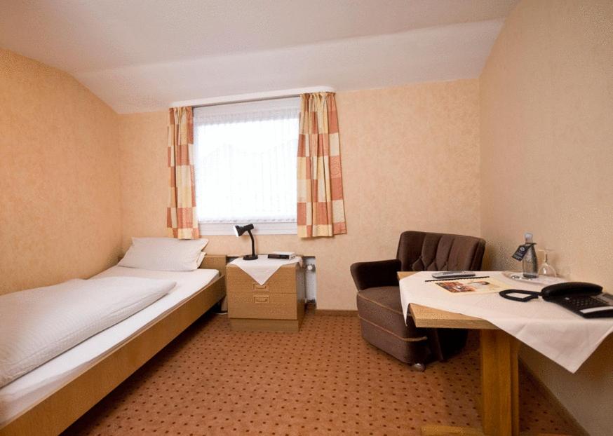 Basic Single Room