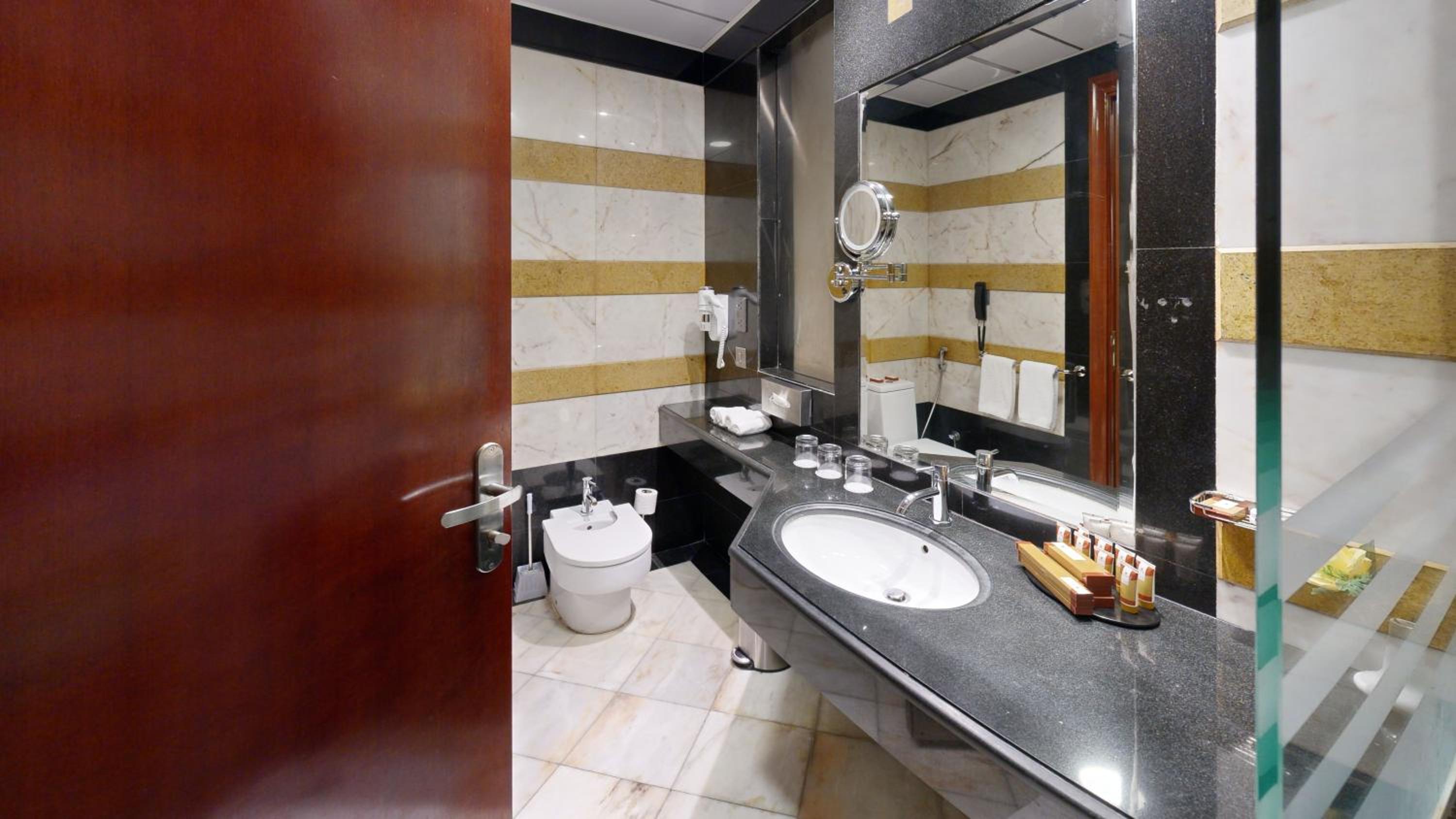 Standard Quadruple Room - Photo 2