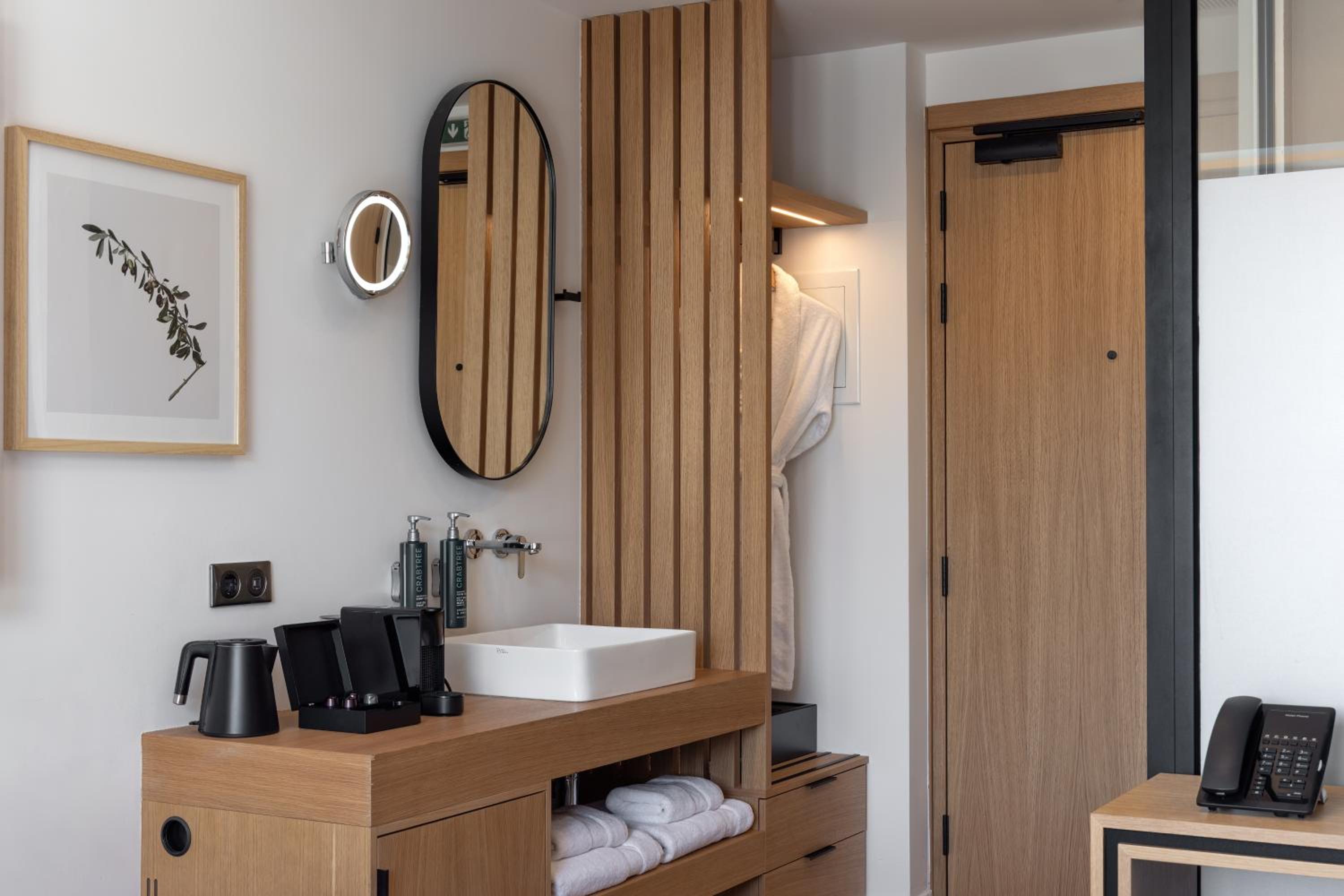 Deluxe Queen Room with View and Spa Bath